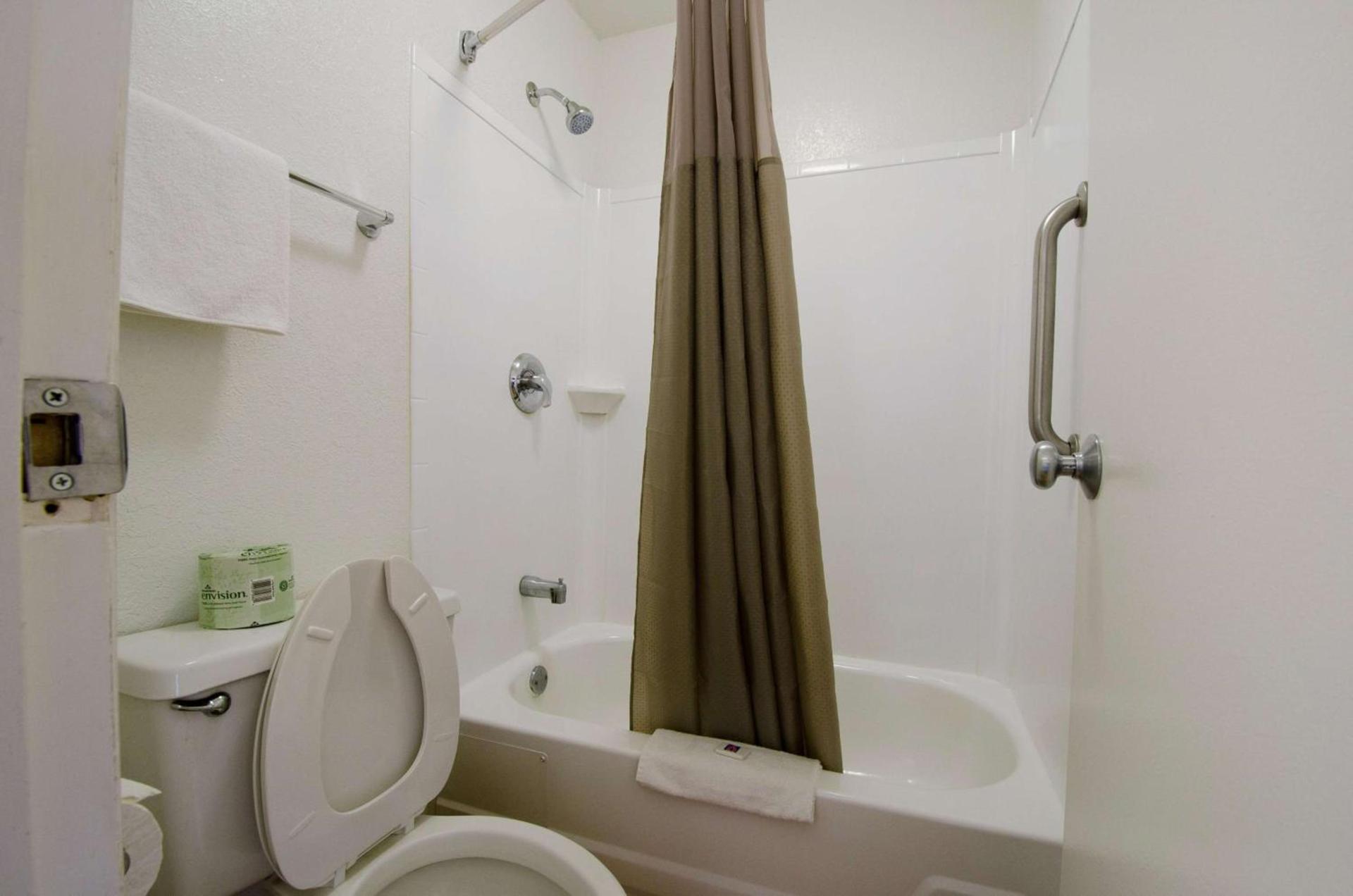 Motel 6-Gaithersburg, DC - Washington photo 43