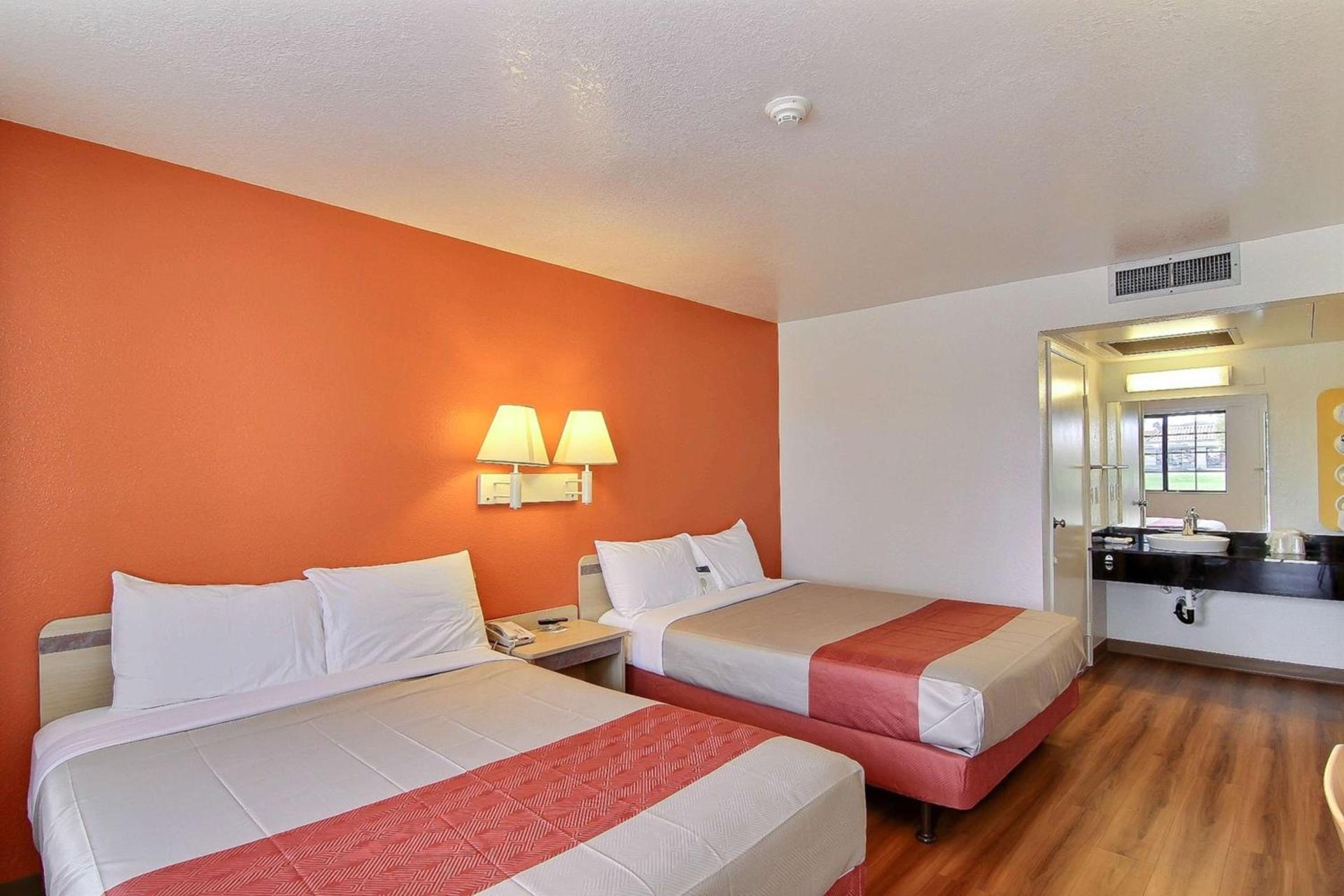 Motel 6-Lompoc, CA photo 35