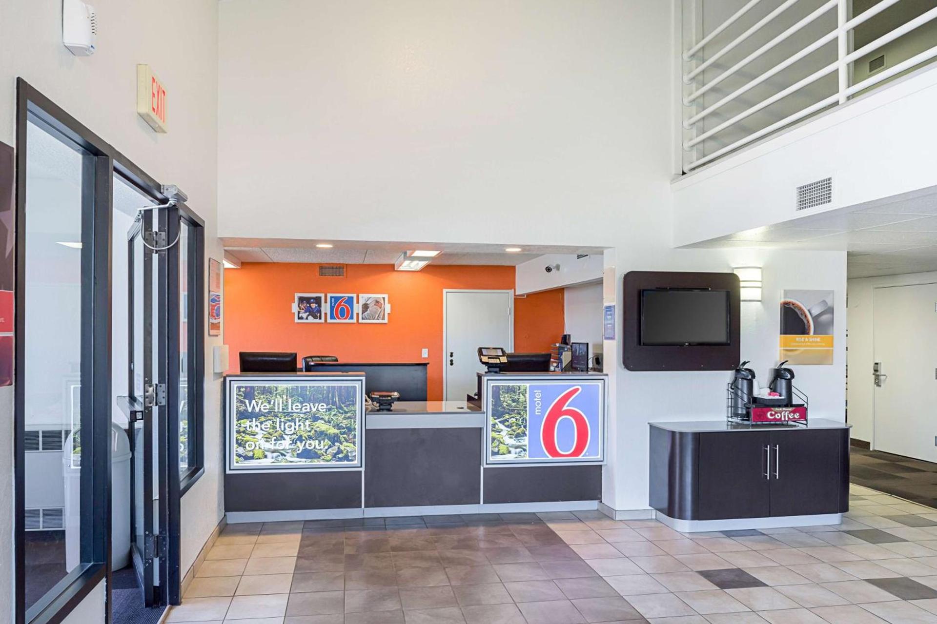 Motel 6-Spokane, WA - East photo 34