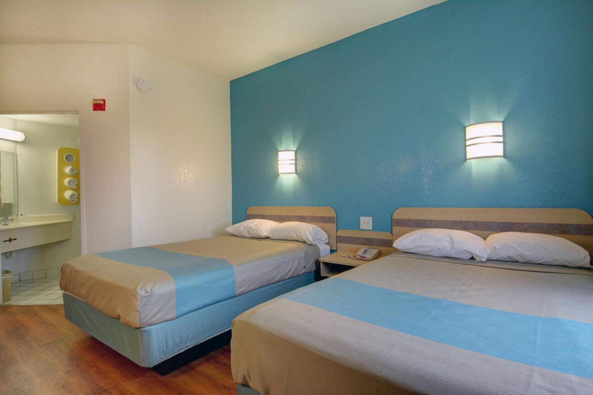 Motel 6-Denison, TX photo 78