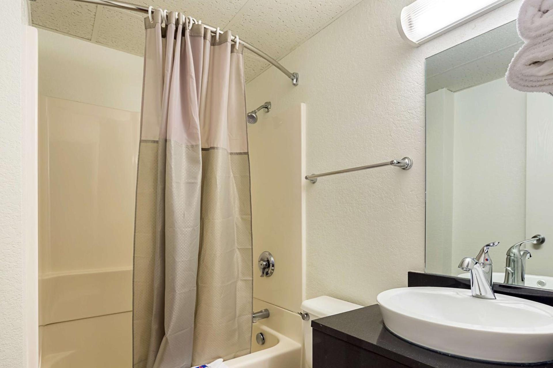Motel 6-Spokane, WA - East photo 50