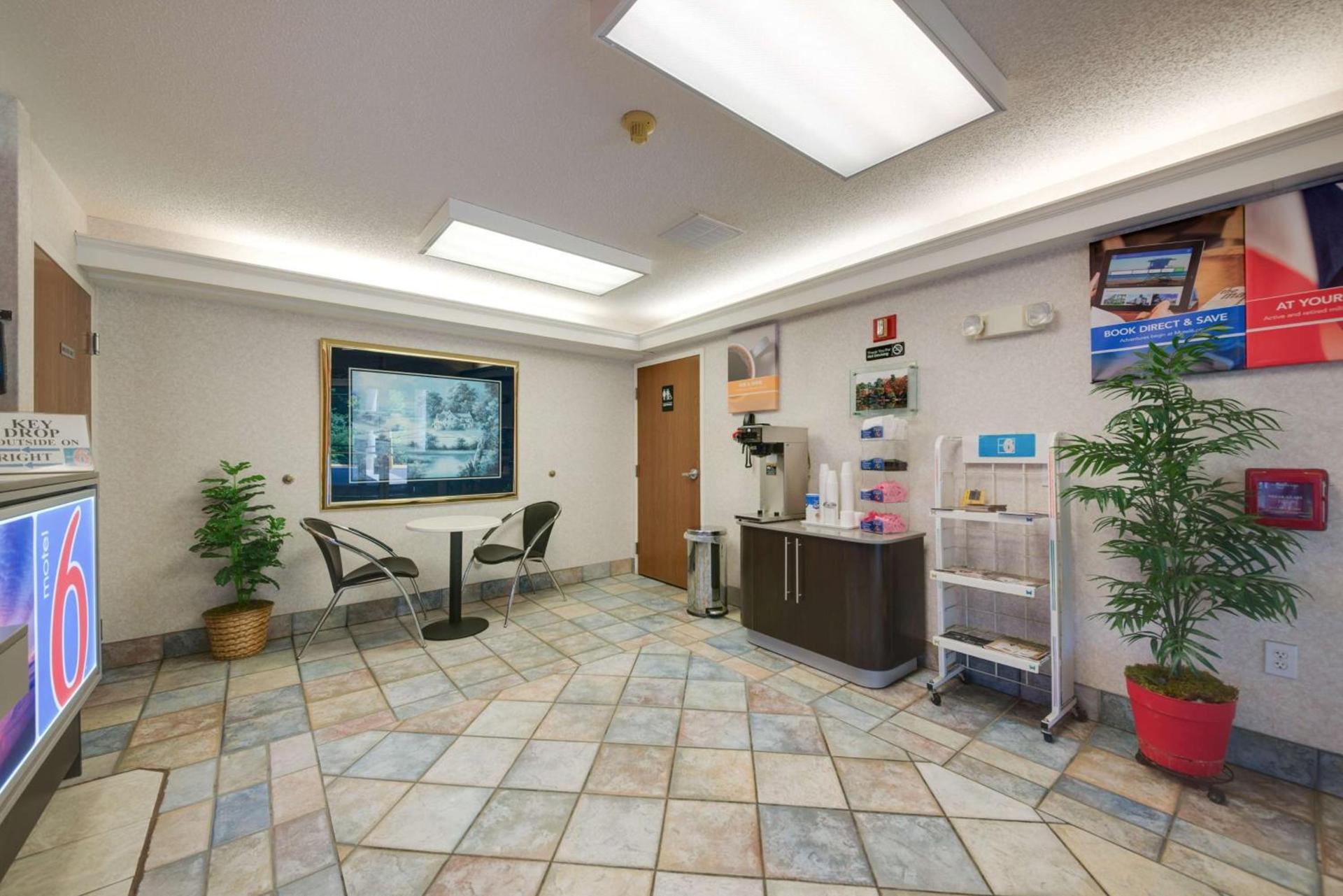 Motel 6-Statesville, NC photo 57