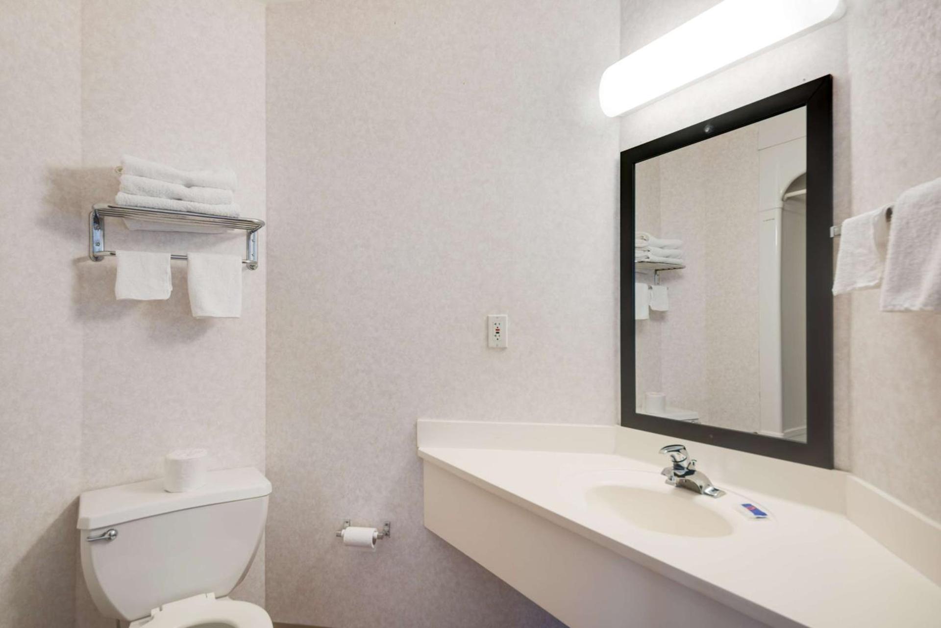 Motel 6-Statesville, NC photo 38