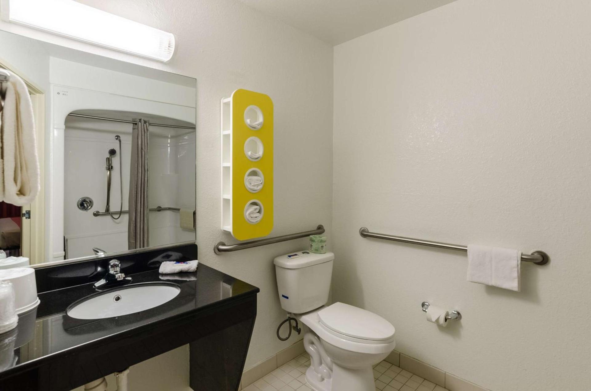Motel 6-Bristol, VA photo 46