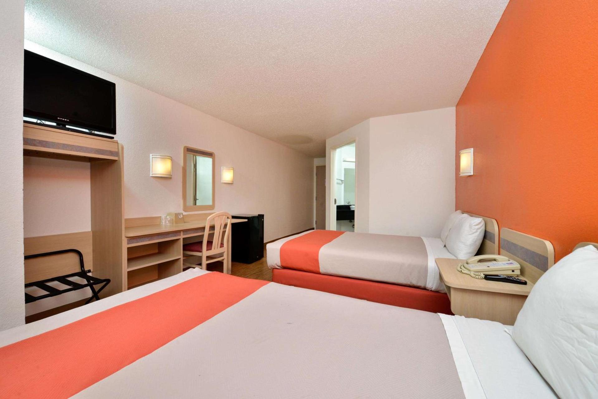 Motel 6-McKinney, TX - North photo 22