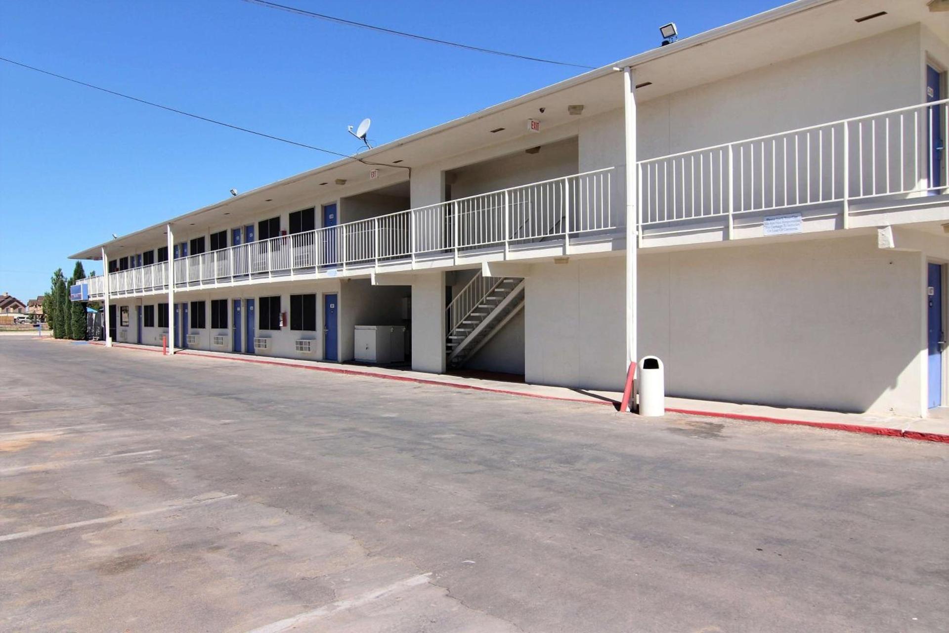 Motel 6-Carlsbad, NM photo 56