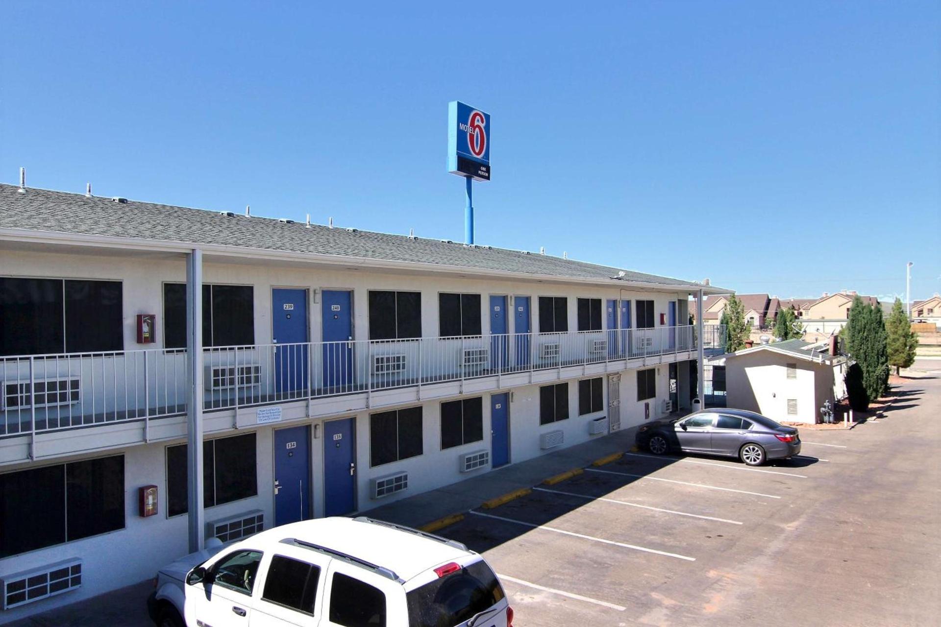 Motel 6-Carlsbad, NM photo 54