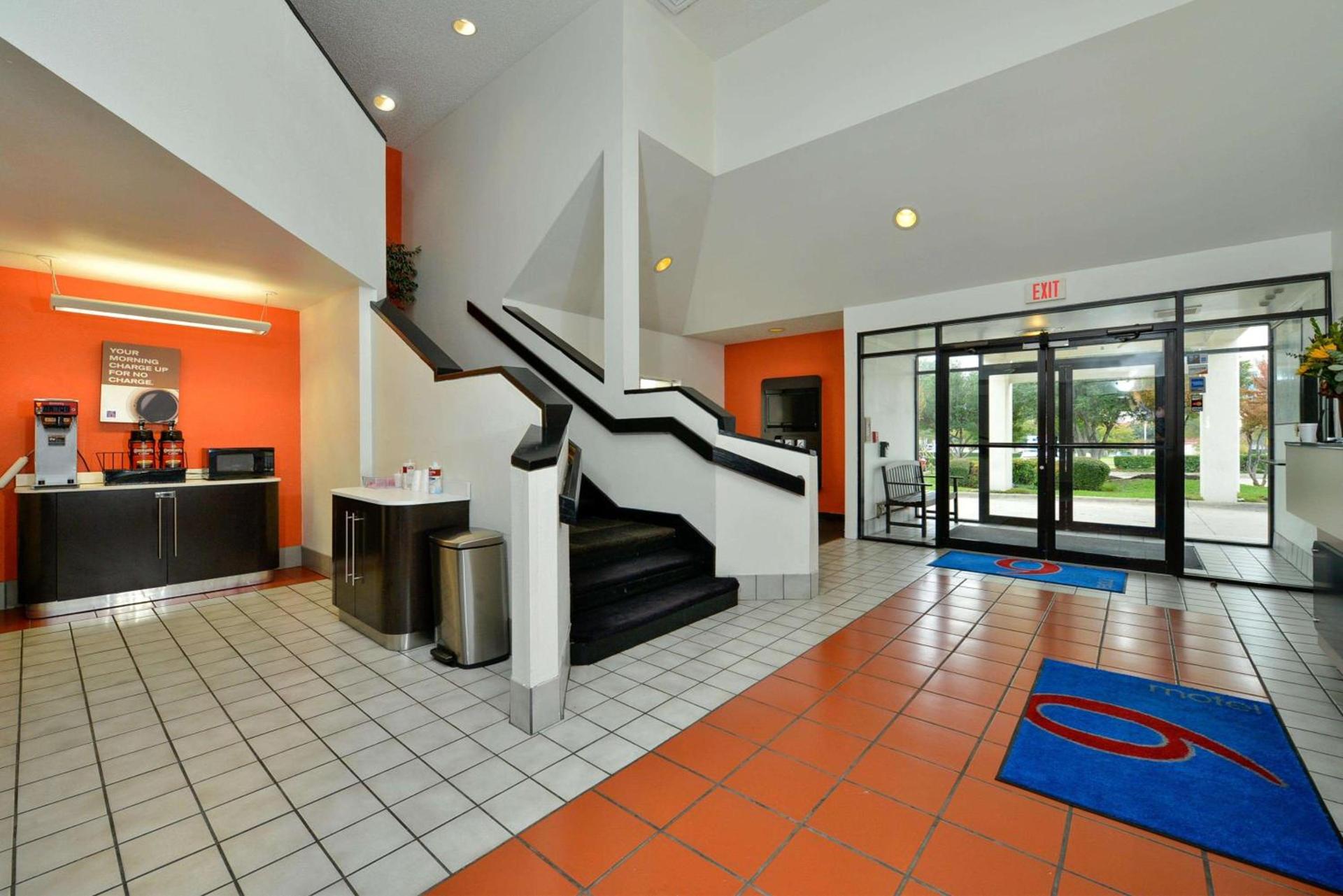 Motel 6-Plano, TX - West - Frisco photo 27