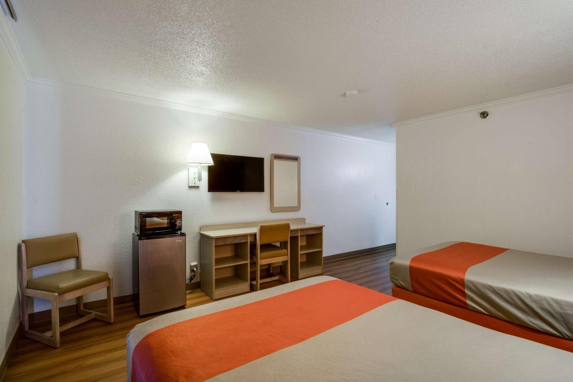 Motel 6-Waukegan, IL photo 46