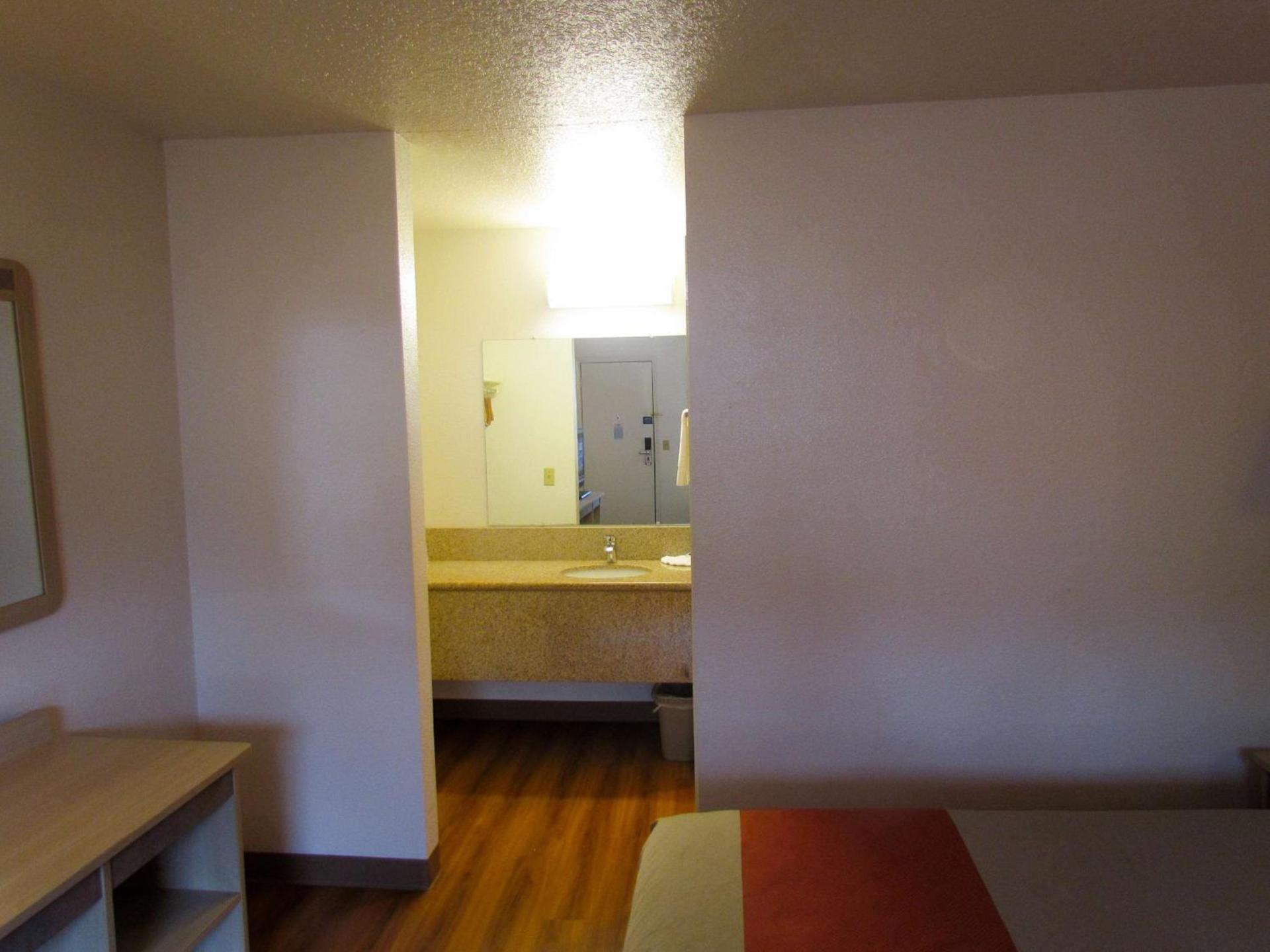 Motel 6-Vancouver, WA photo 42