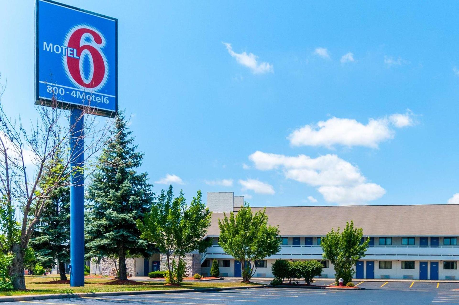 Motel 6-Southgate, MI - Detroit photo 90