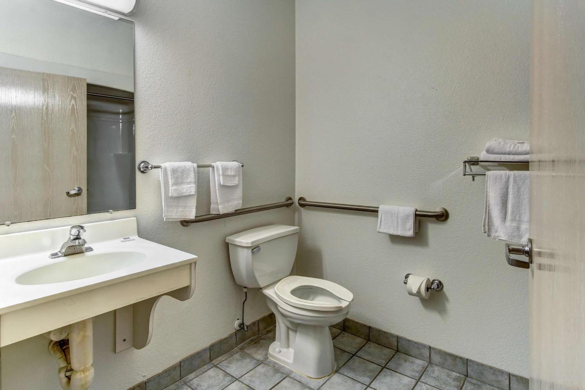 Motel 6-Medina, OH - Cleveland photo 29