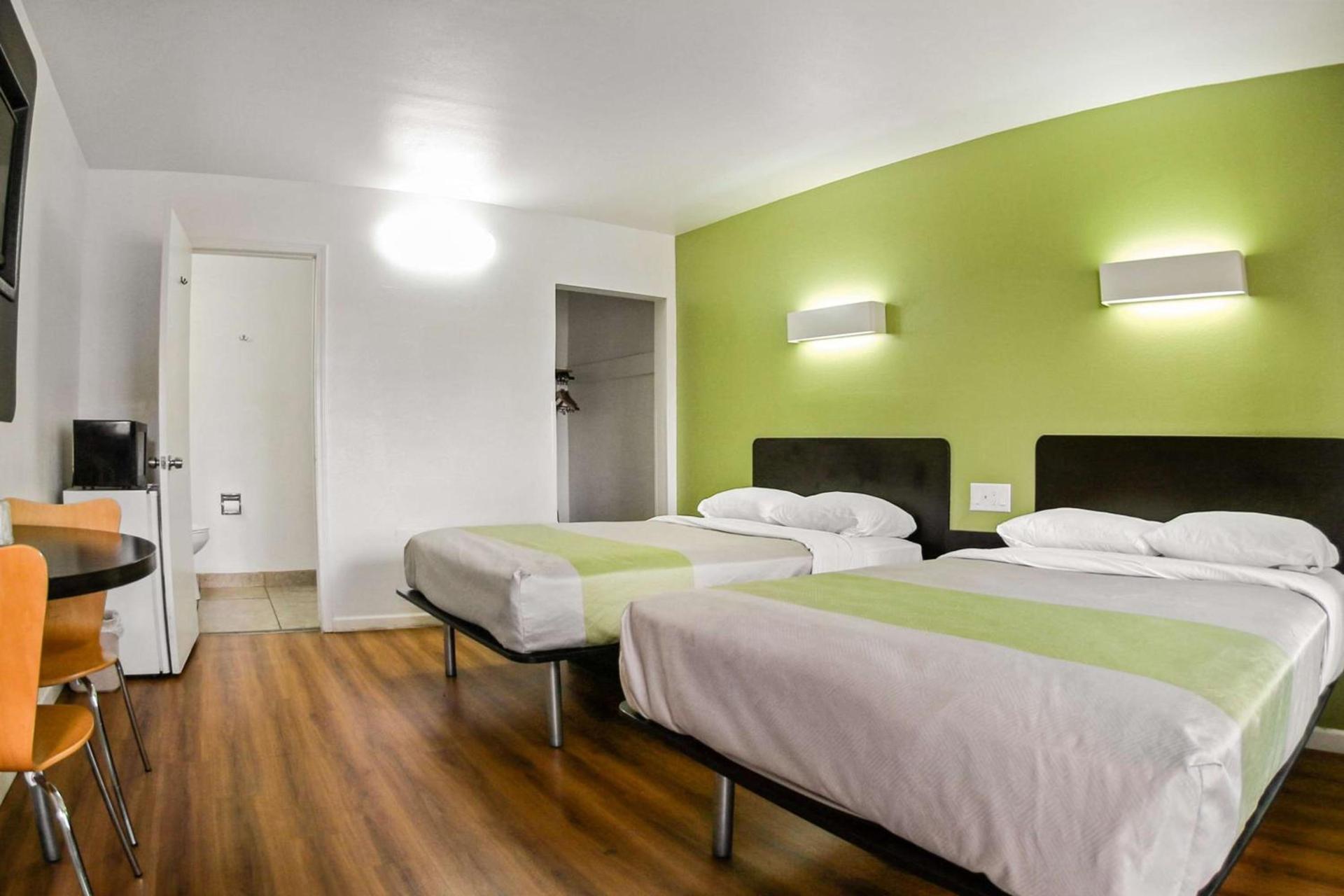 Motel 6-Visalia, CA photo 49