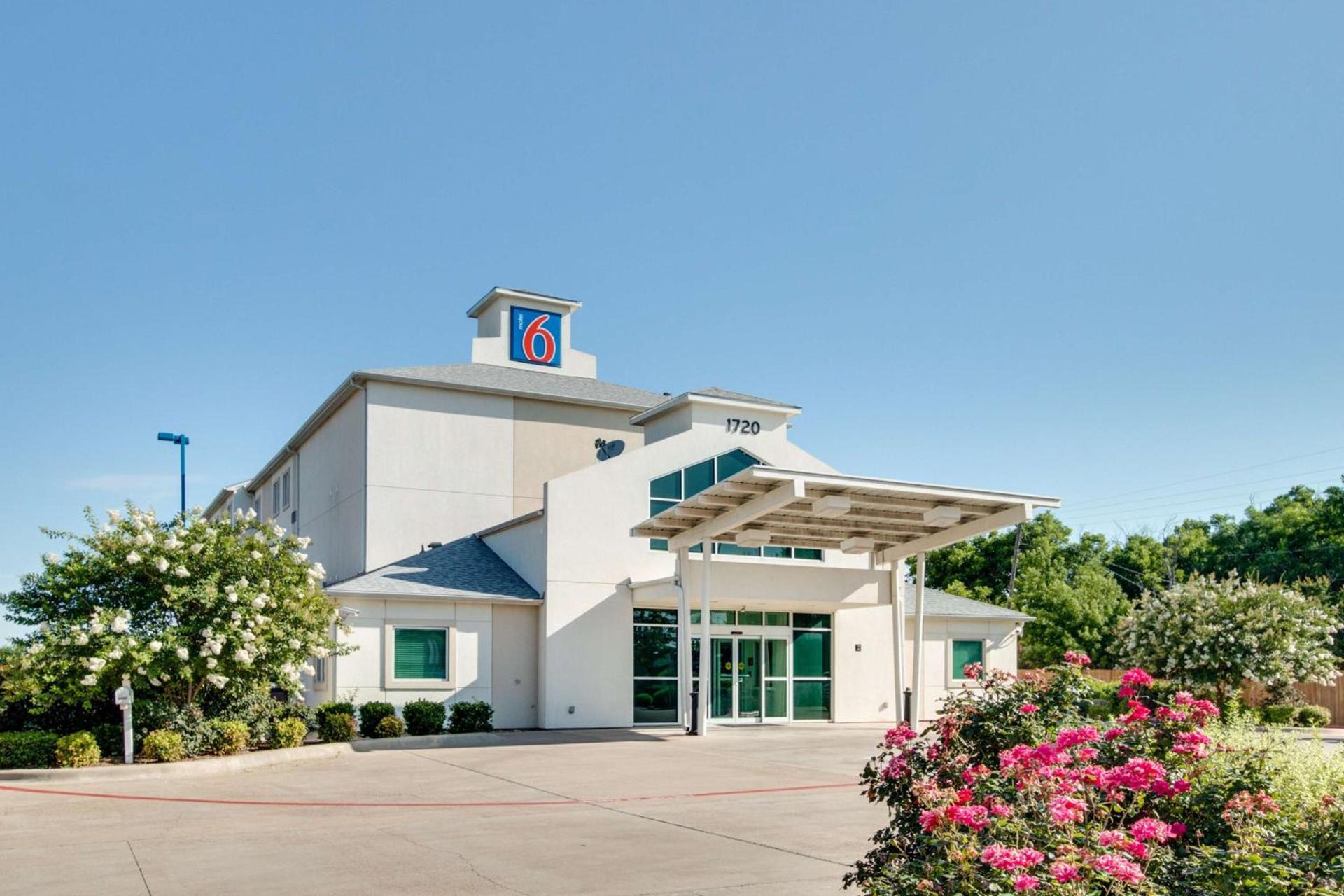 Motel 6-Cleburne, TX photo 35