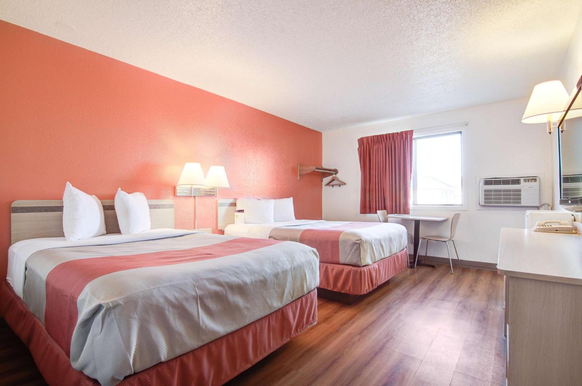 Motel 6-Colby, KS photo 57