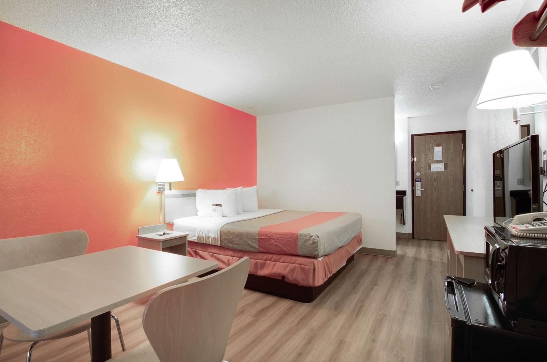 Motel 6-Colby, KS photo 55