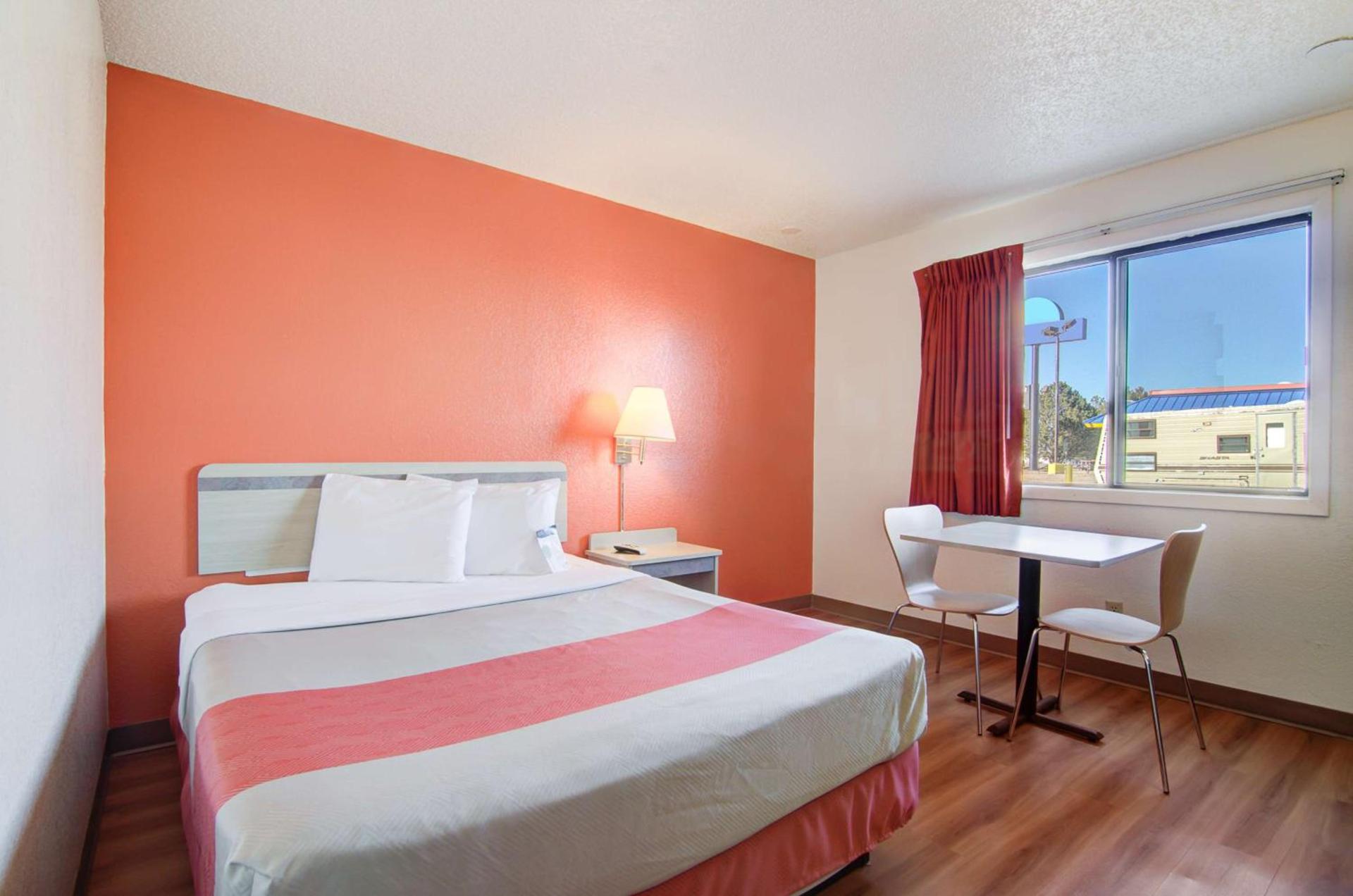 Motel 6-Colby, KS photo 50