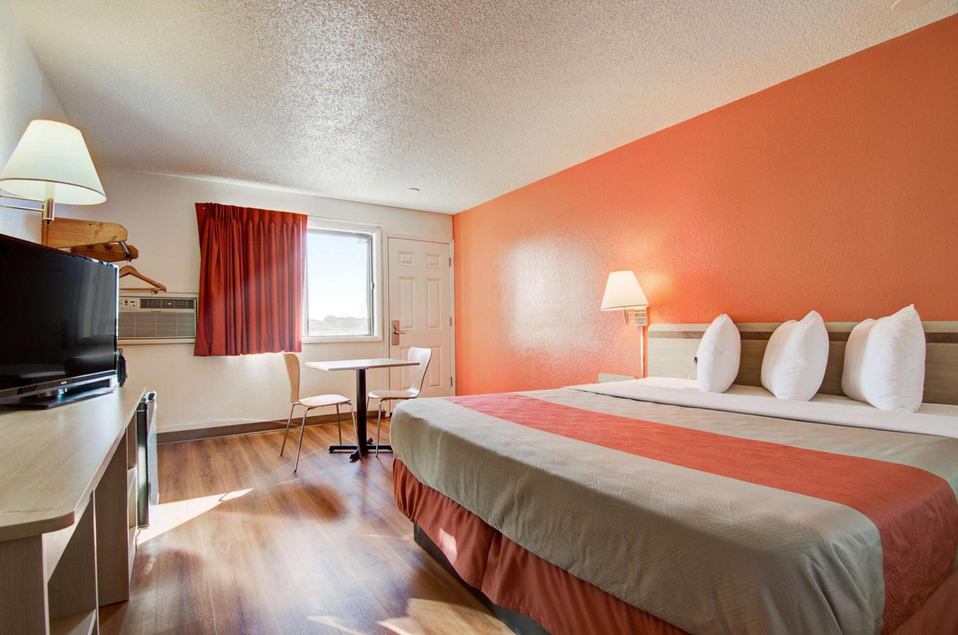 Motel 6-Colby, KS photo 47