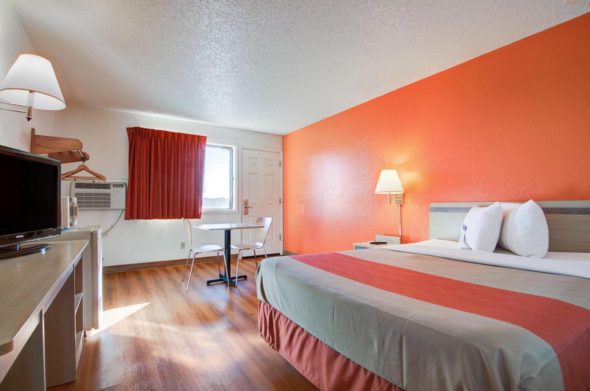 Motel 6-Colby, KS photo 46