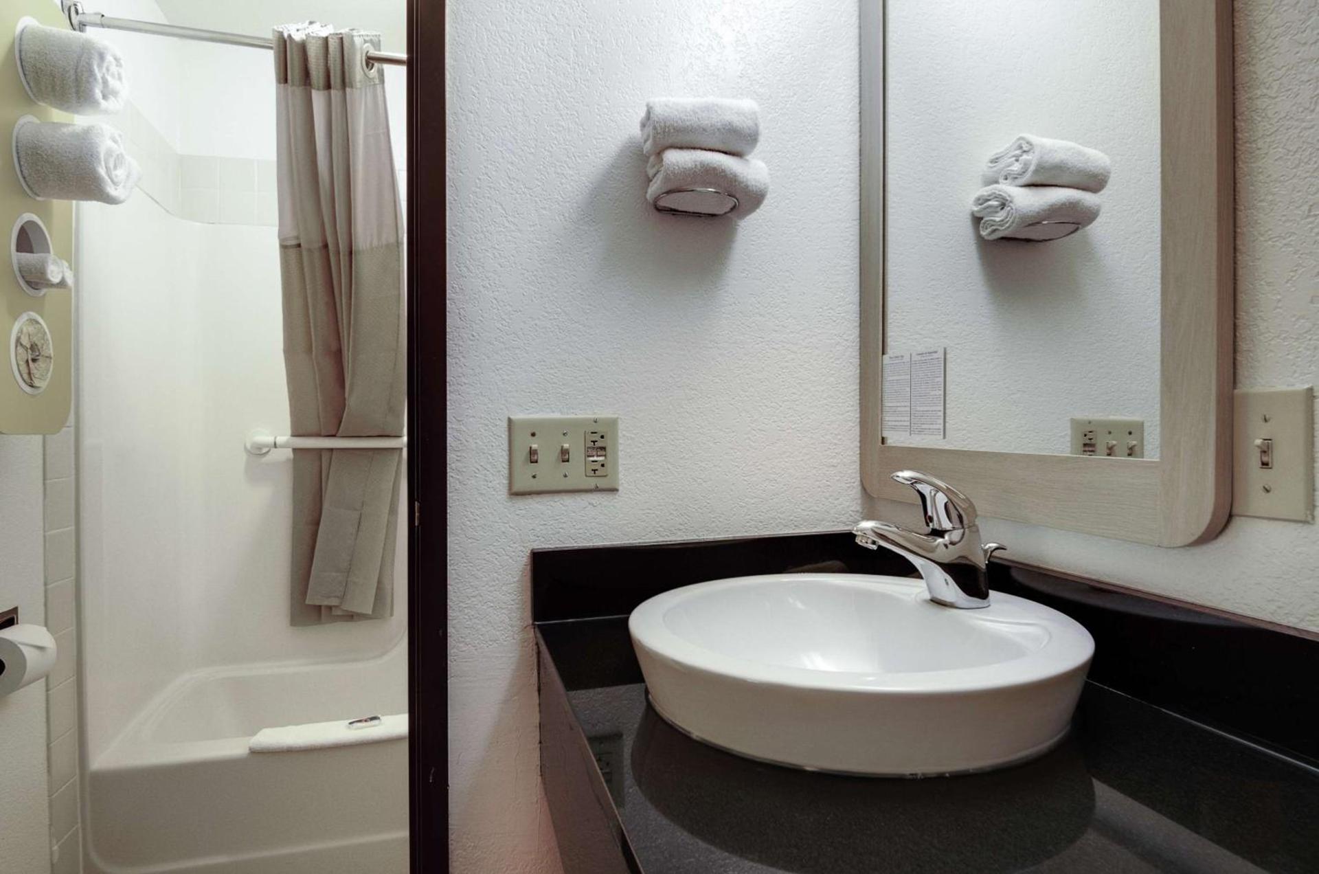 Motel 6-Colby, KS photo 44
