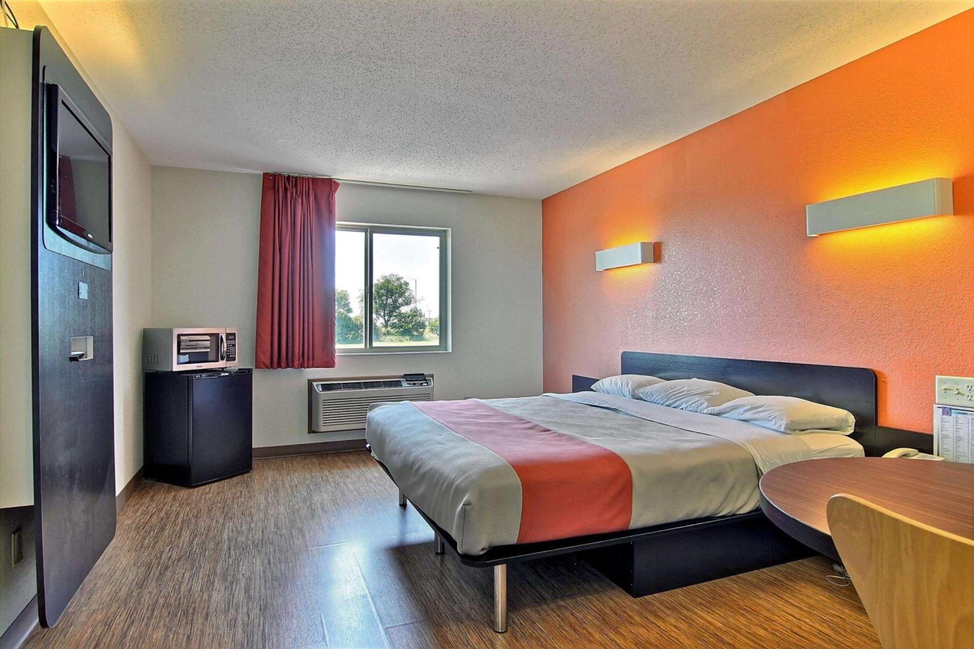 Motel 6-Gilman, IL photo 26