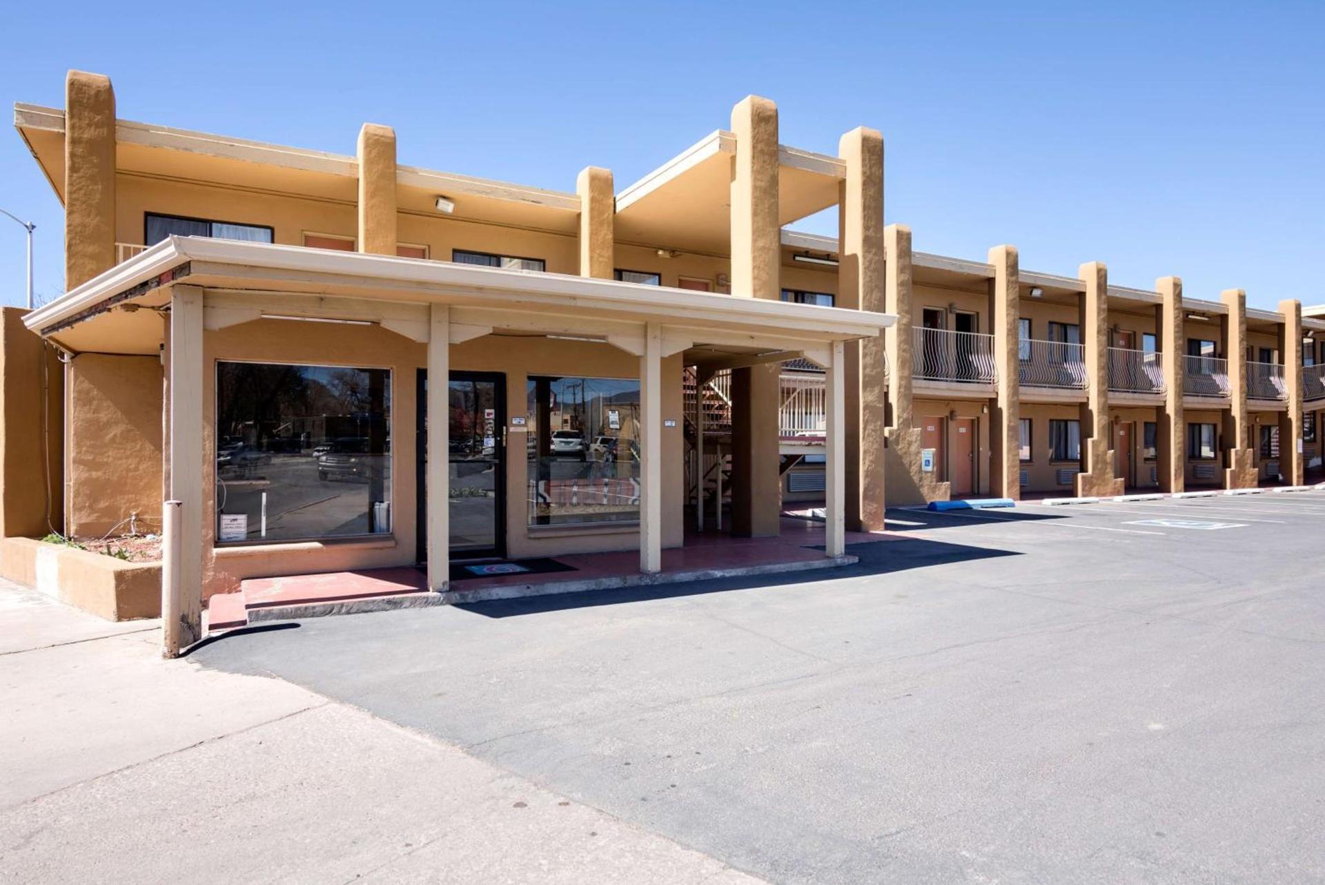 Motel 6-Santa Fe, NM - Downtown photo 43