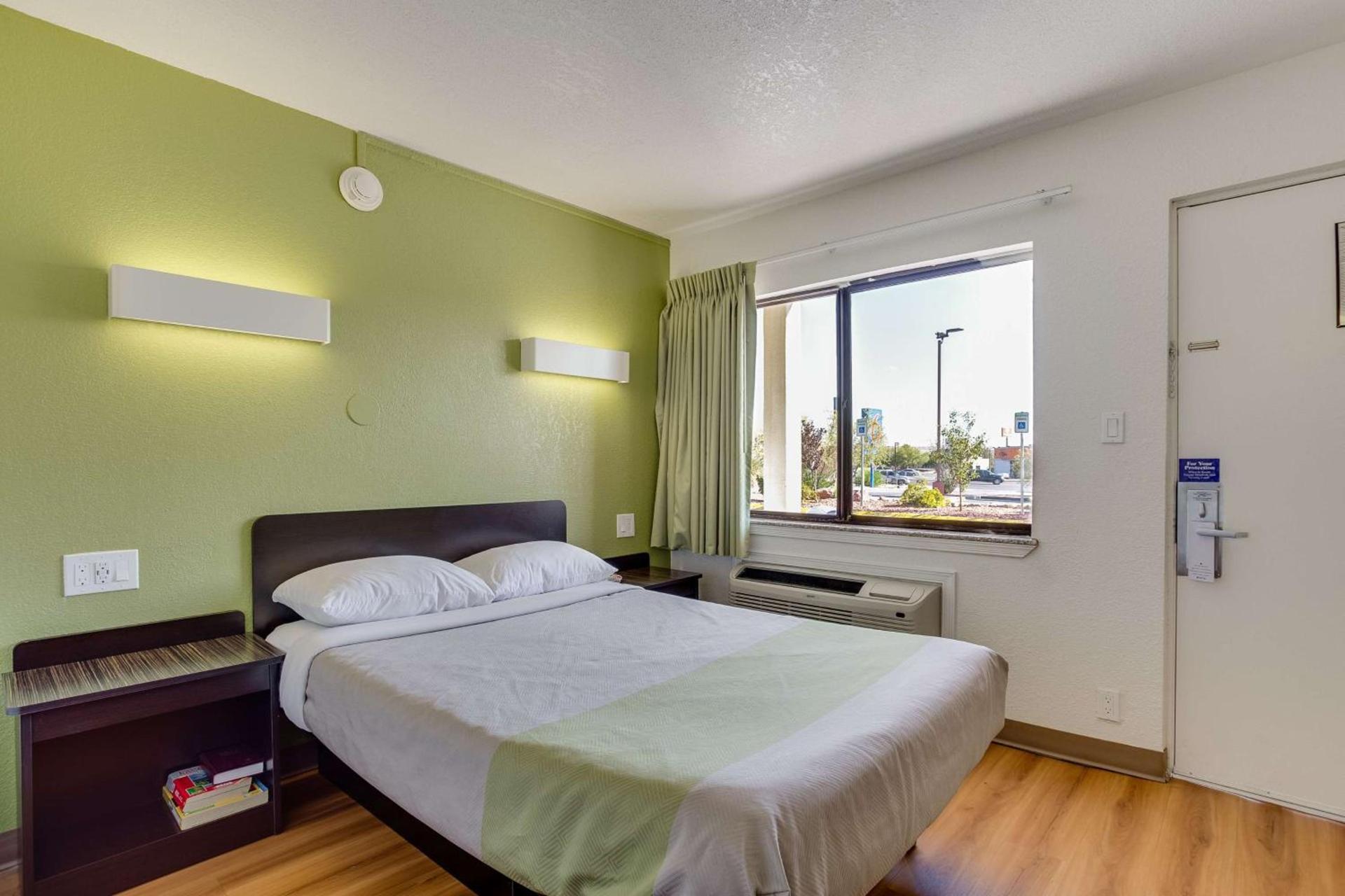 Motel 6-El Paso, TX - West photo 46