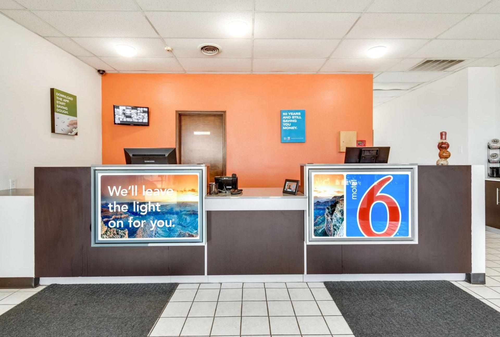 Motel 6-Longview, TX - North photo 7