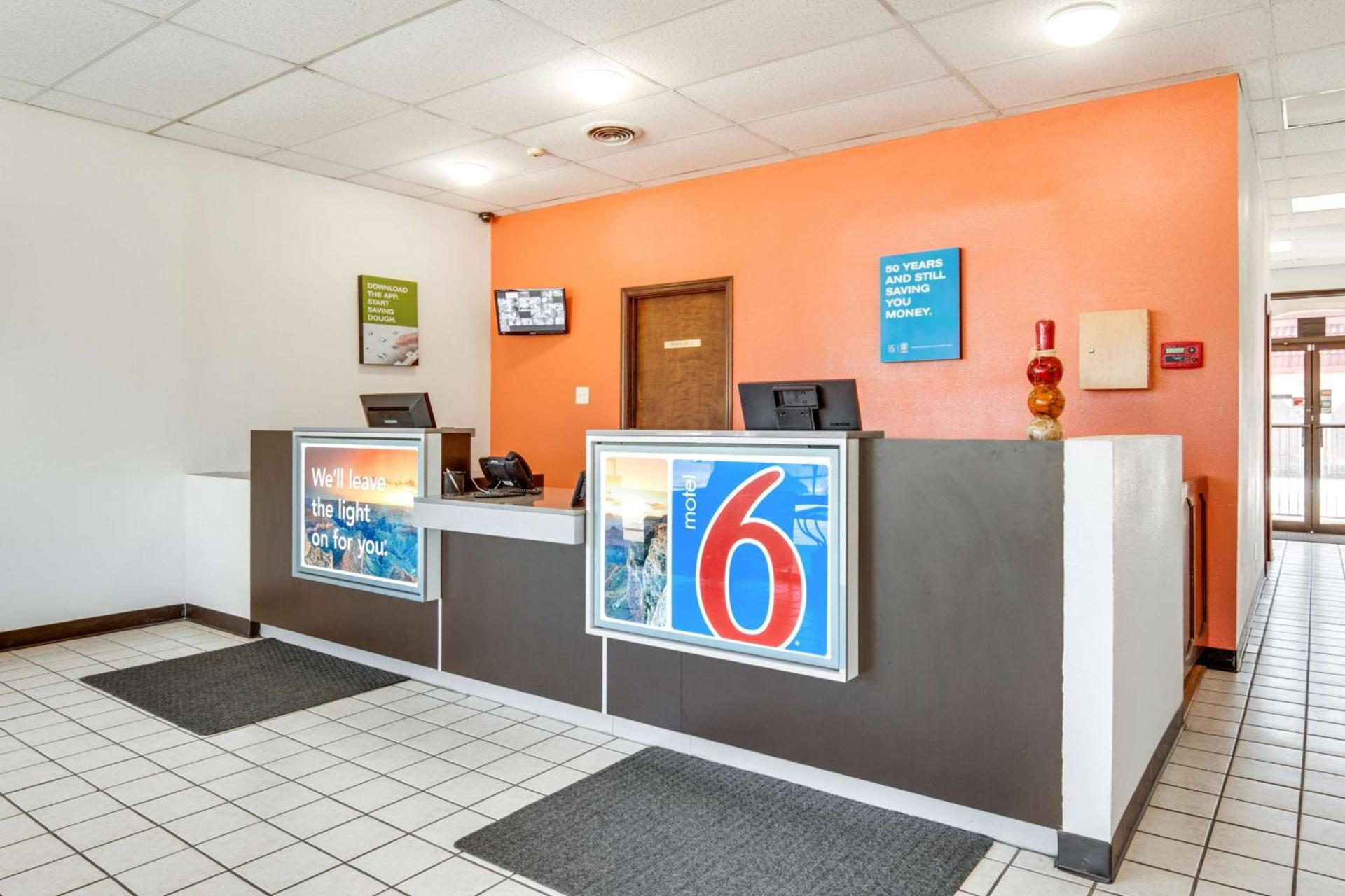 Motel 6-Longview, TX - North photo 45