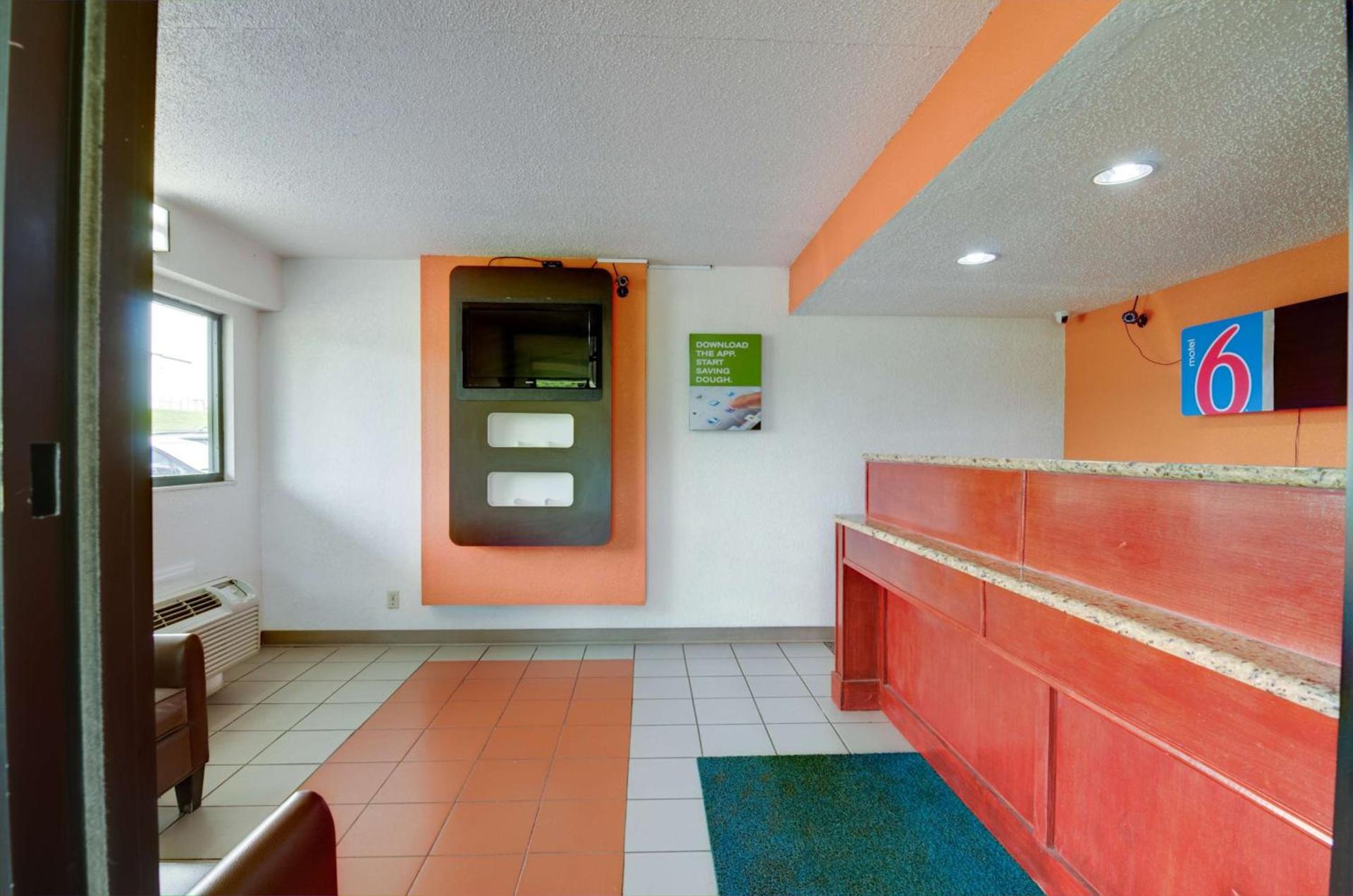 Days Inn by Wyndham Kansas City Northeast photo 39