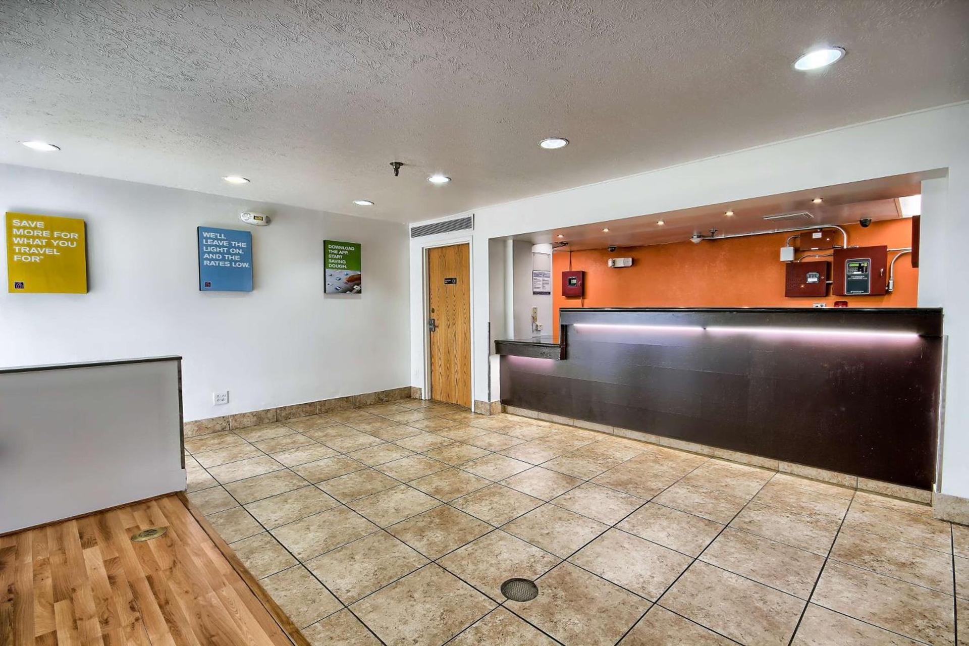 Motel 6-Columbus, OH - West photo 38