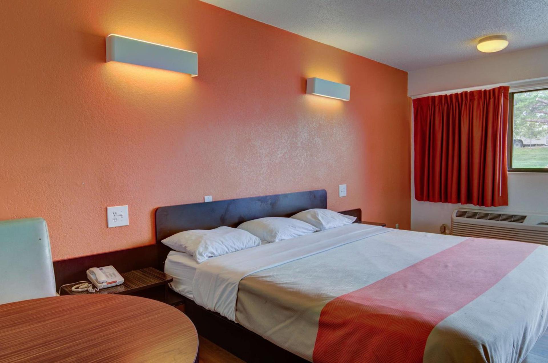 Days Inn by Wyndham Kansas City Northeast photo 57