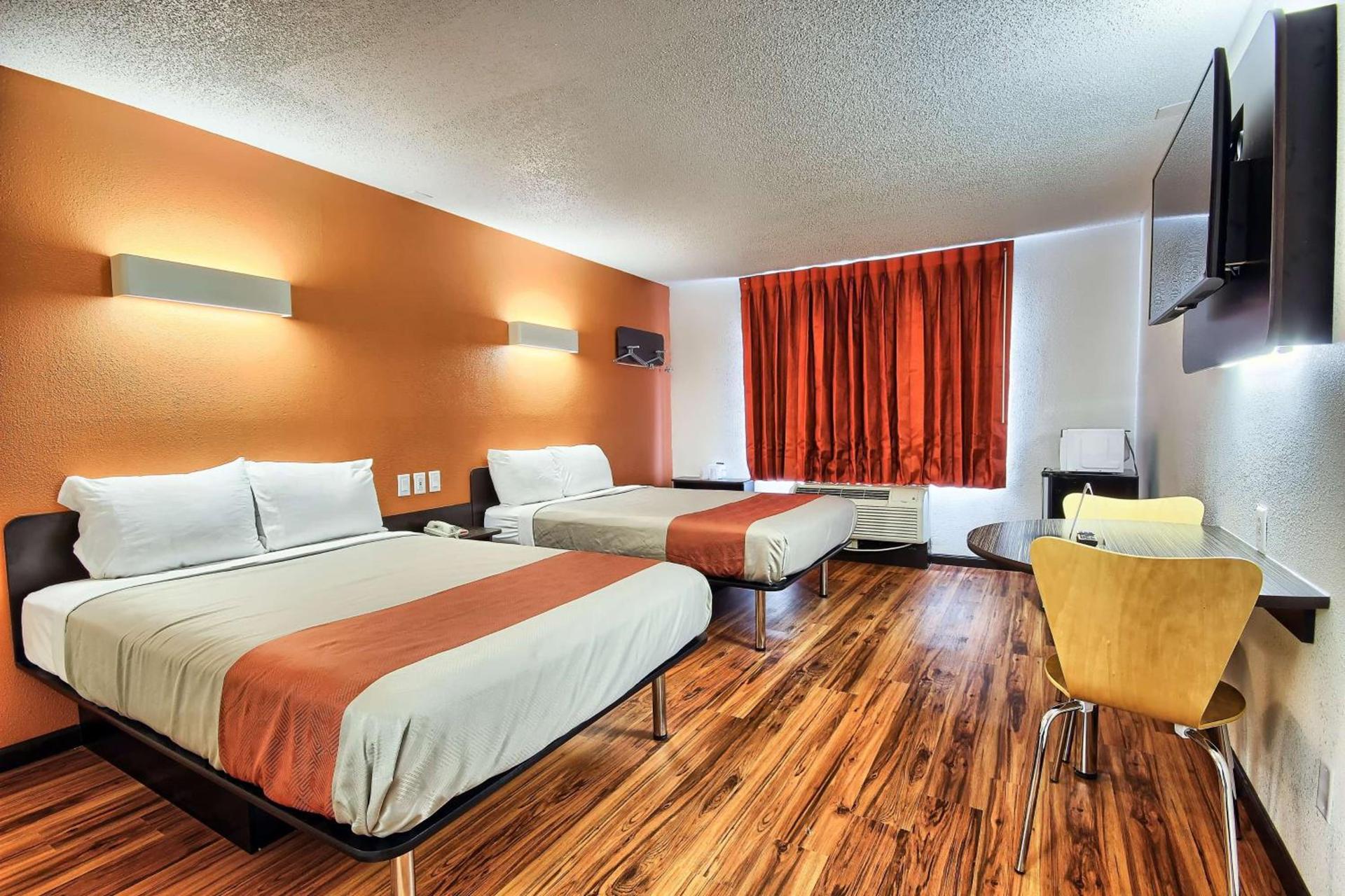 Motel 6-Columbus, OH - West photo 43
