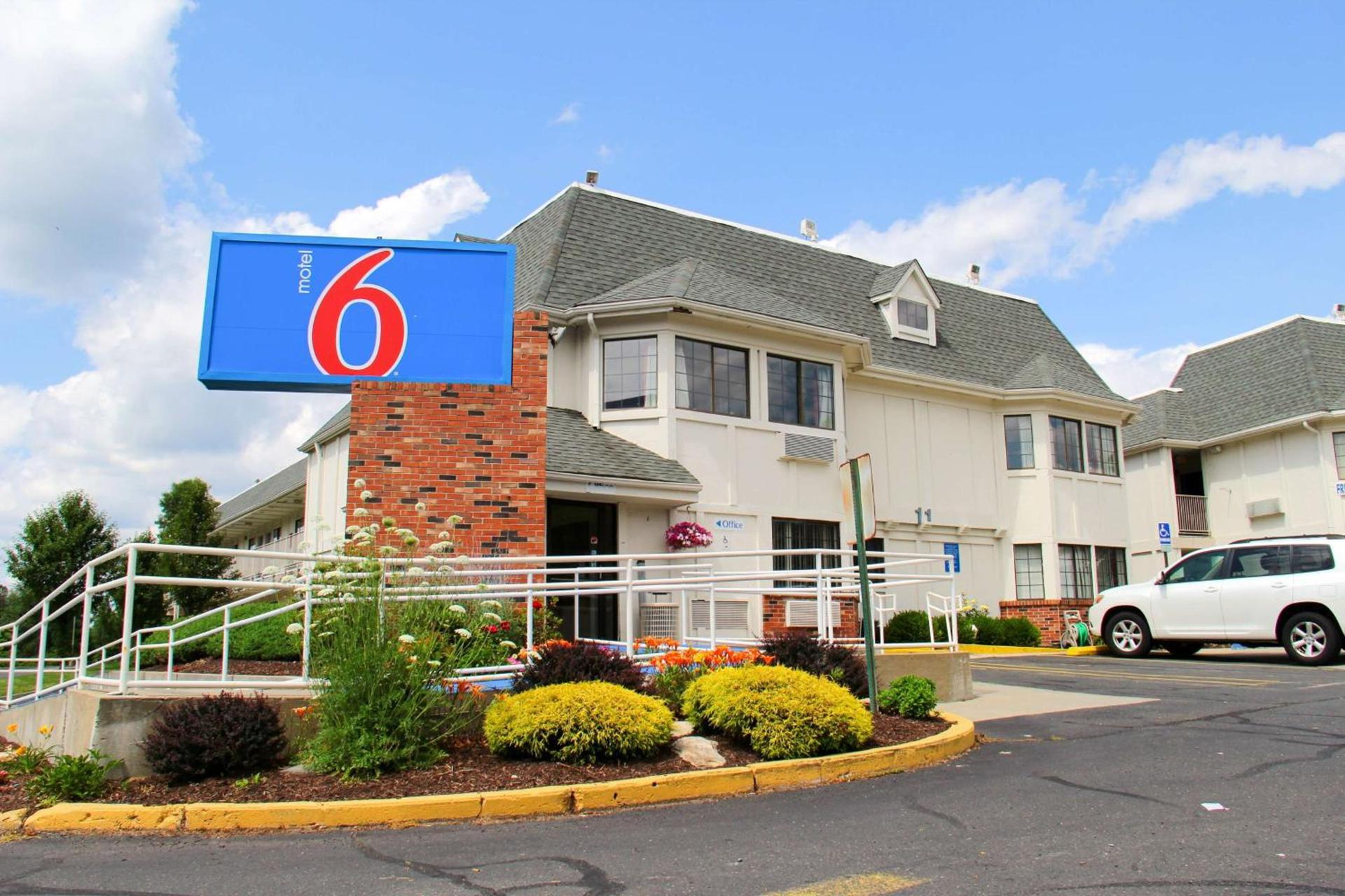 Motel 6-Enfield, CT - Hartford photo 26