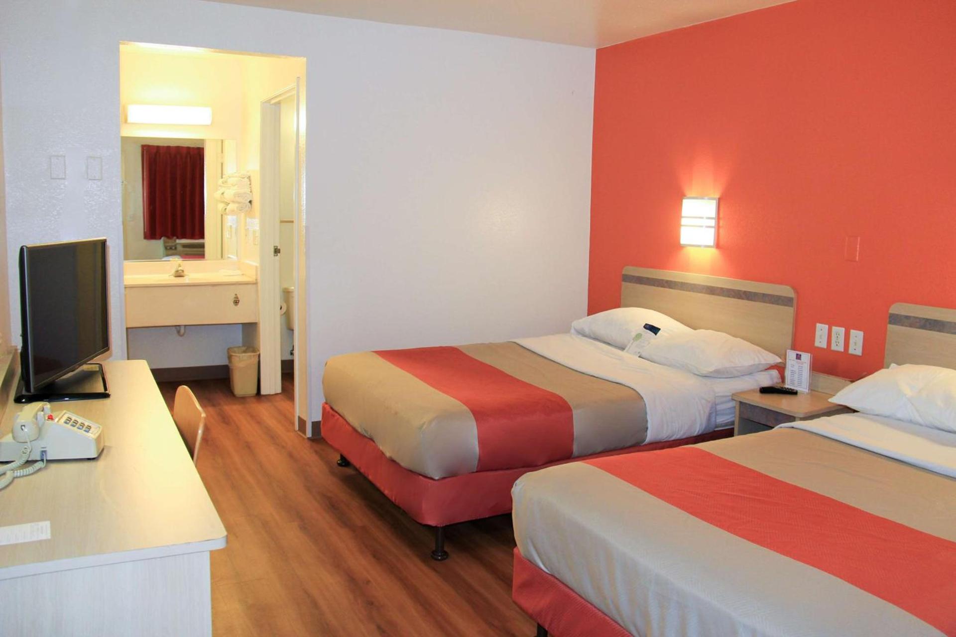 Motel 6-Enfield, CT - Hartford photo 29