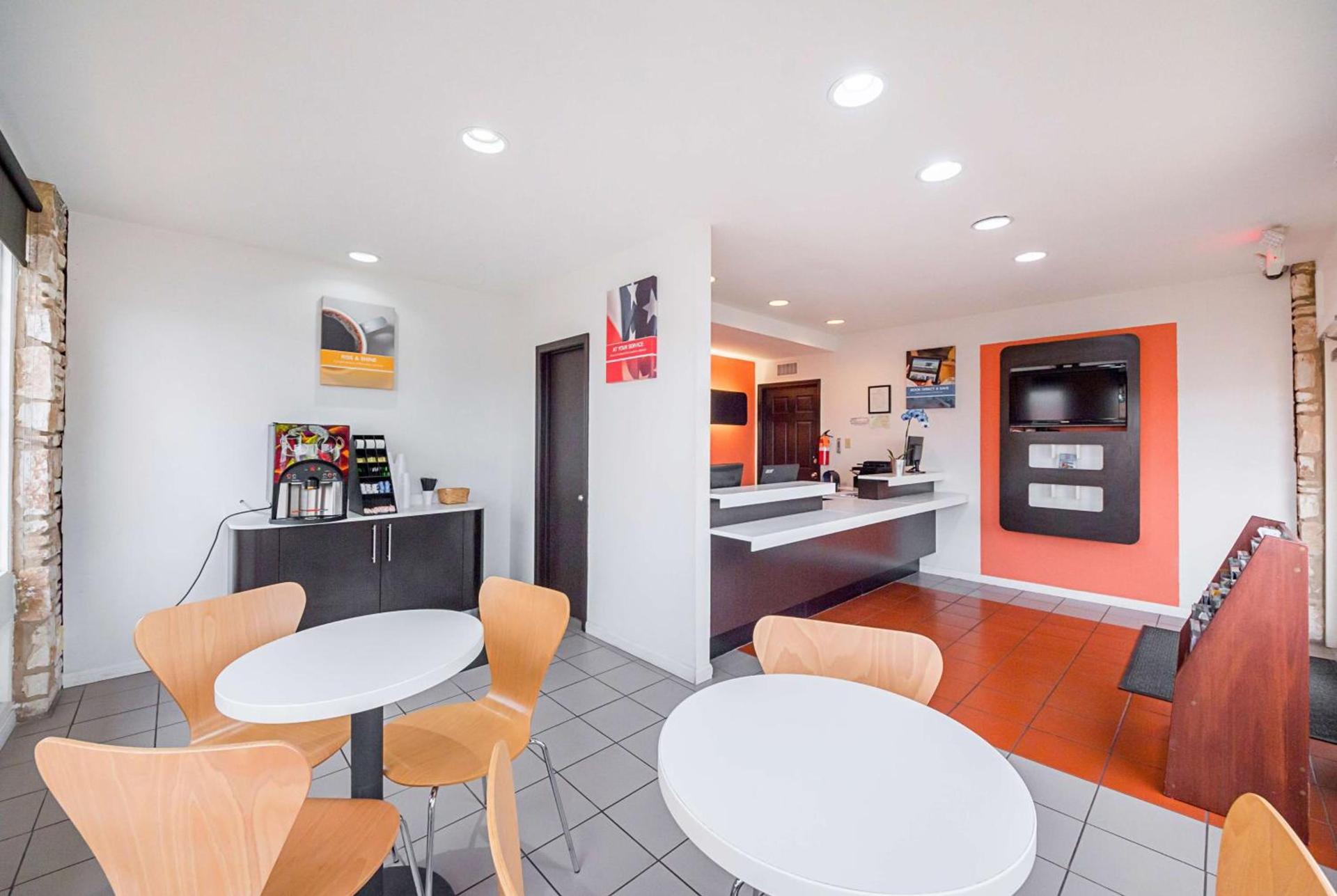 Motel 6 Boerne TX photo 51