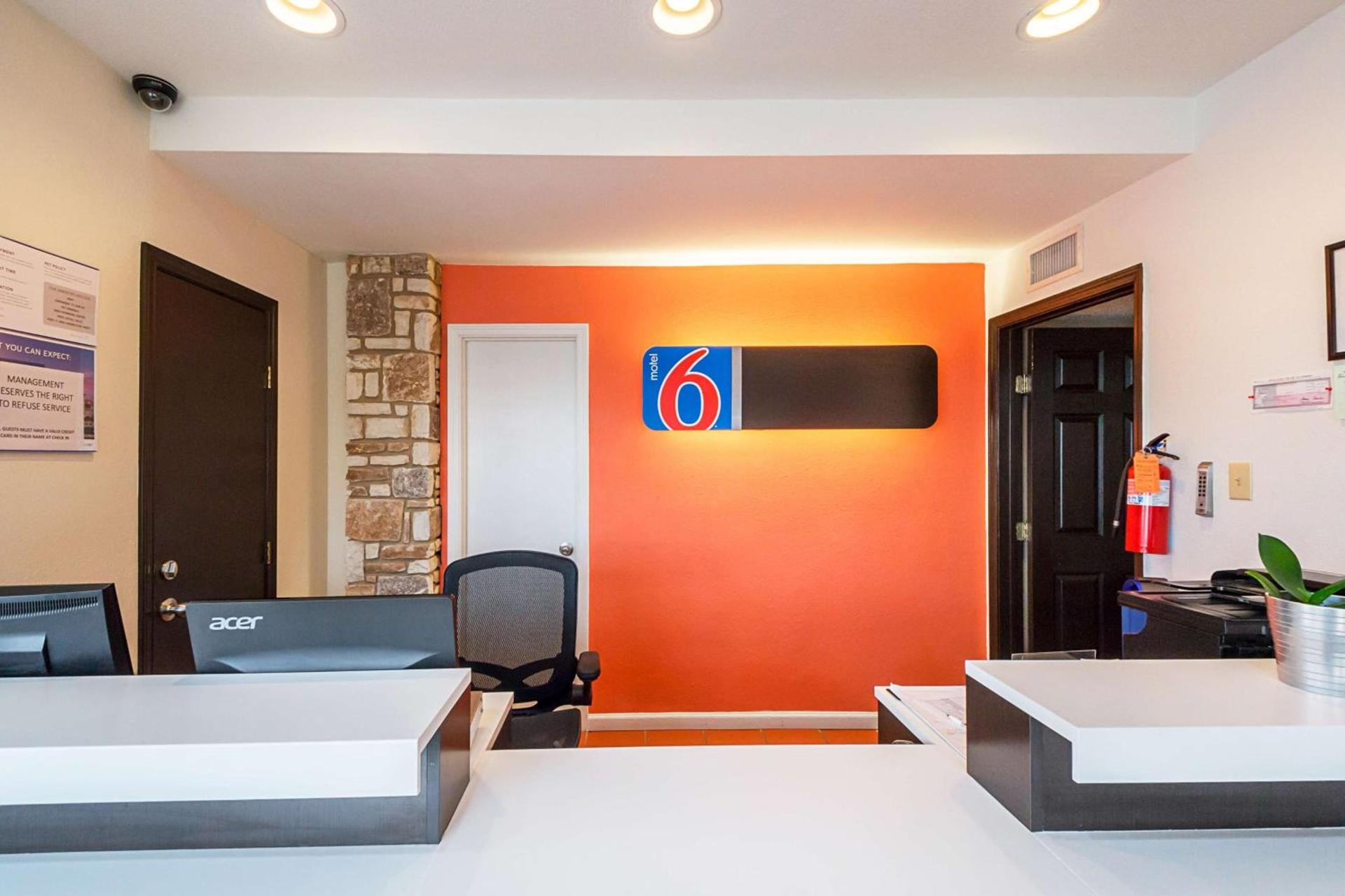 Motel 6 Boerne TX photo 49