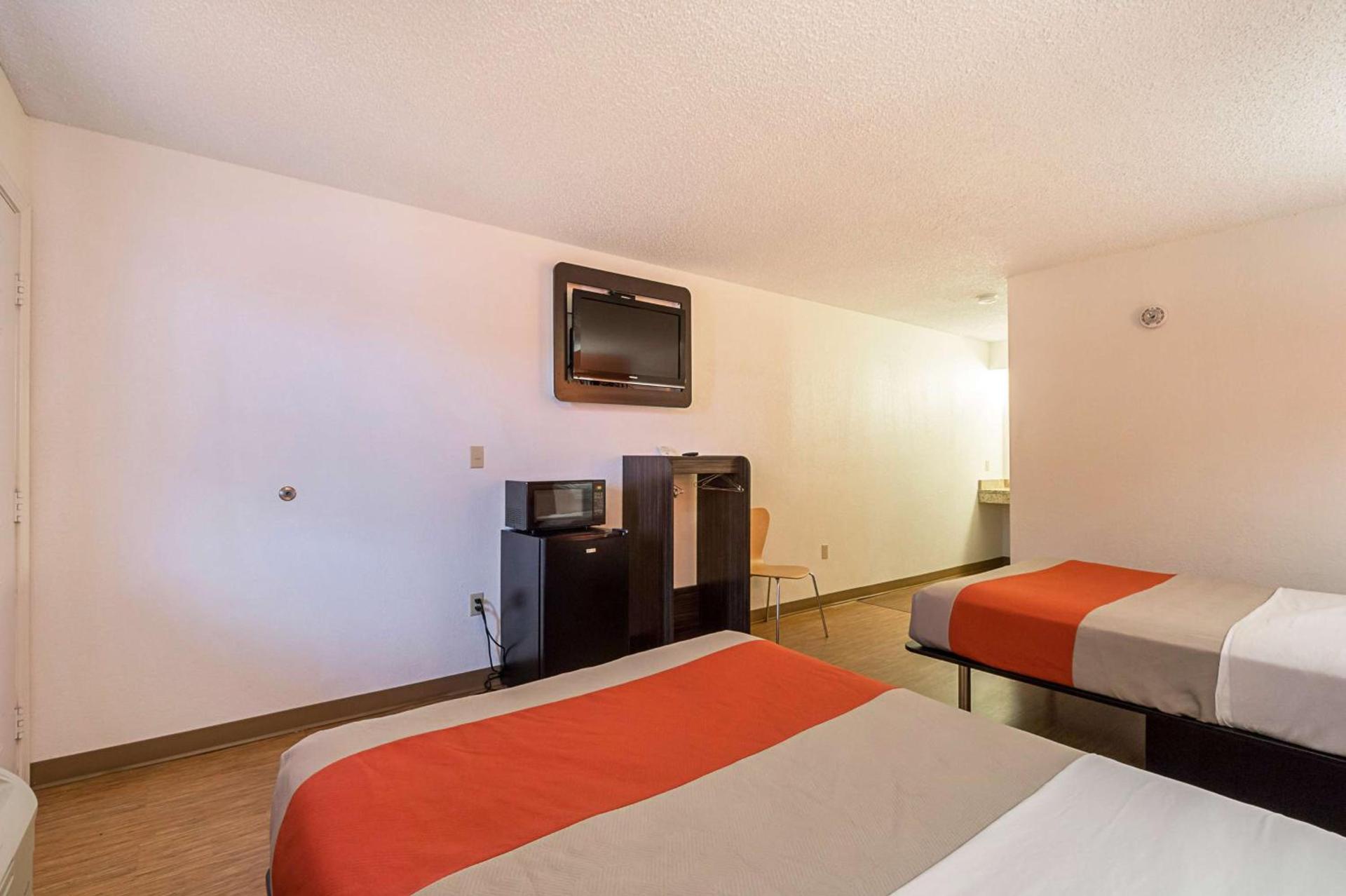 Motel 6 Boerne TX photo 46