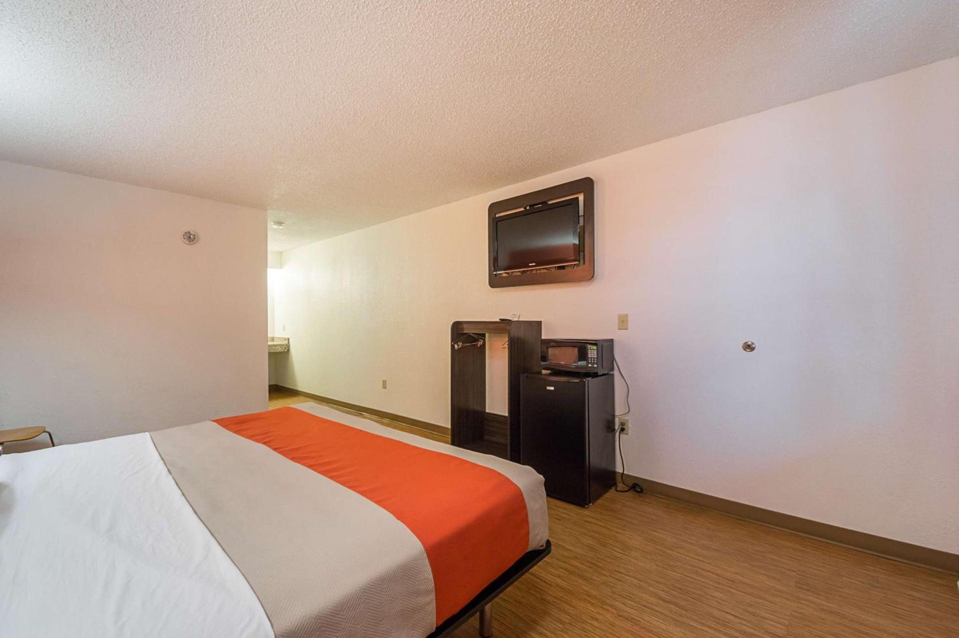 Motel 6 Boerne TX photo 41