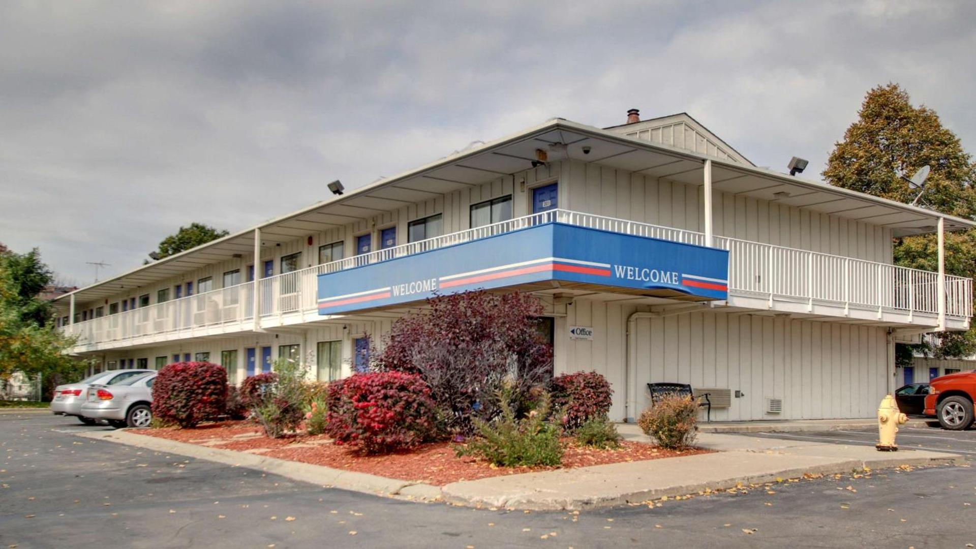 Motel 6-Des Moines, IA - North photo 1