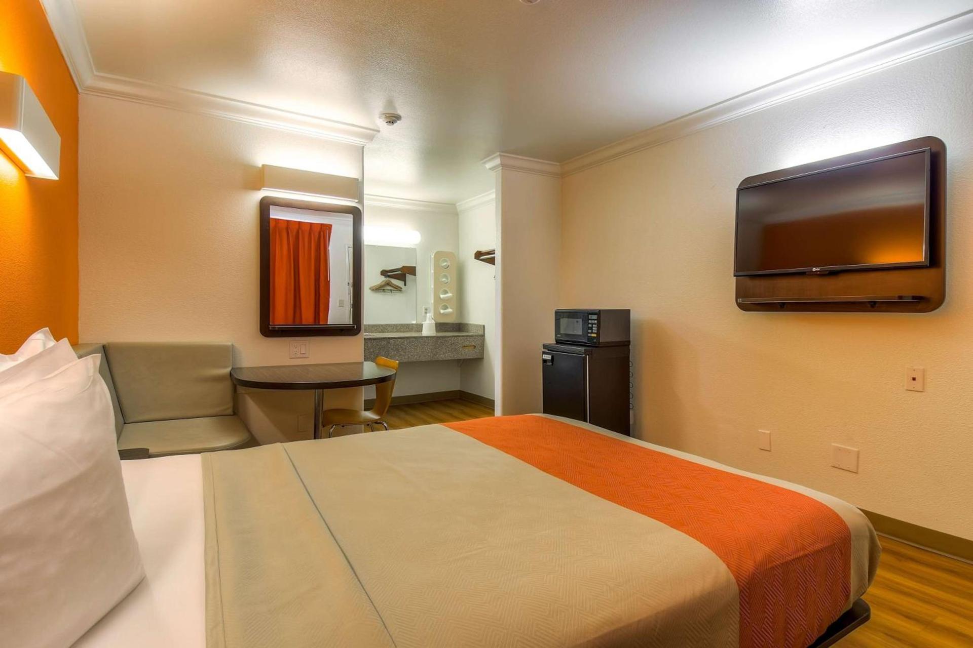 Motel 6-Menifee, CA photo 68