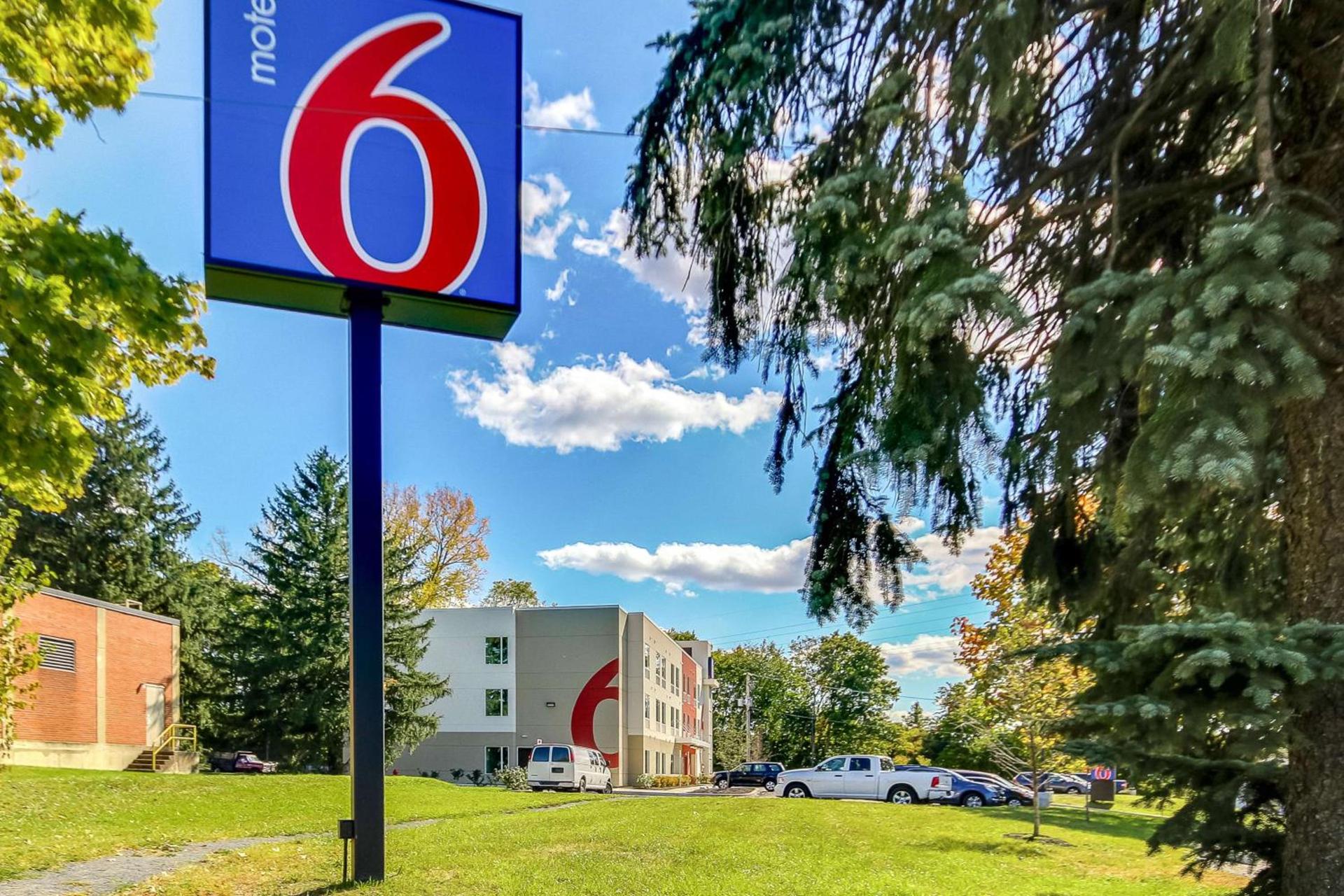 Motel 6-Allentown, PA photo 57