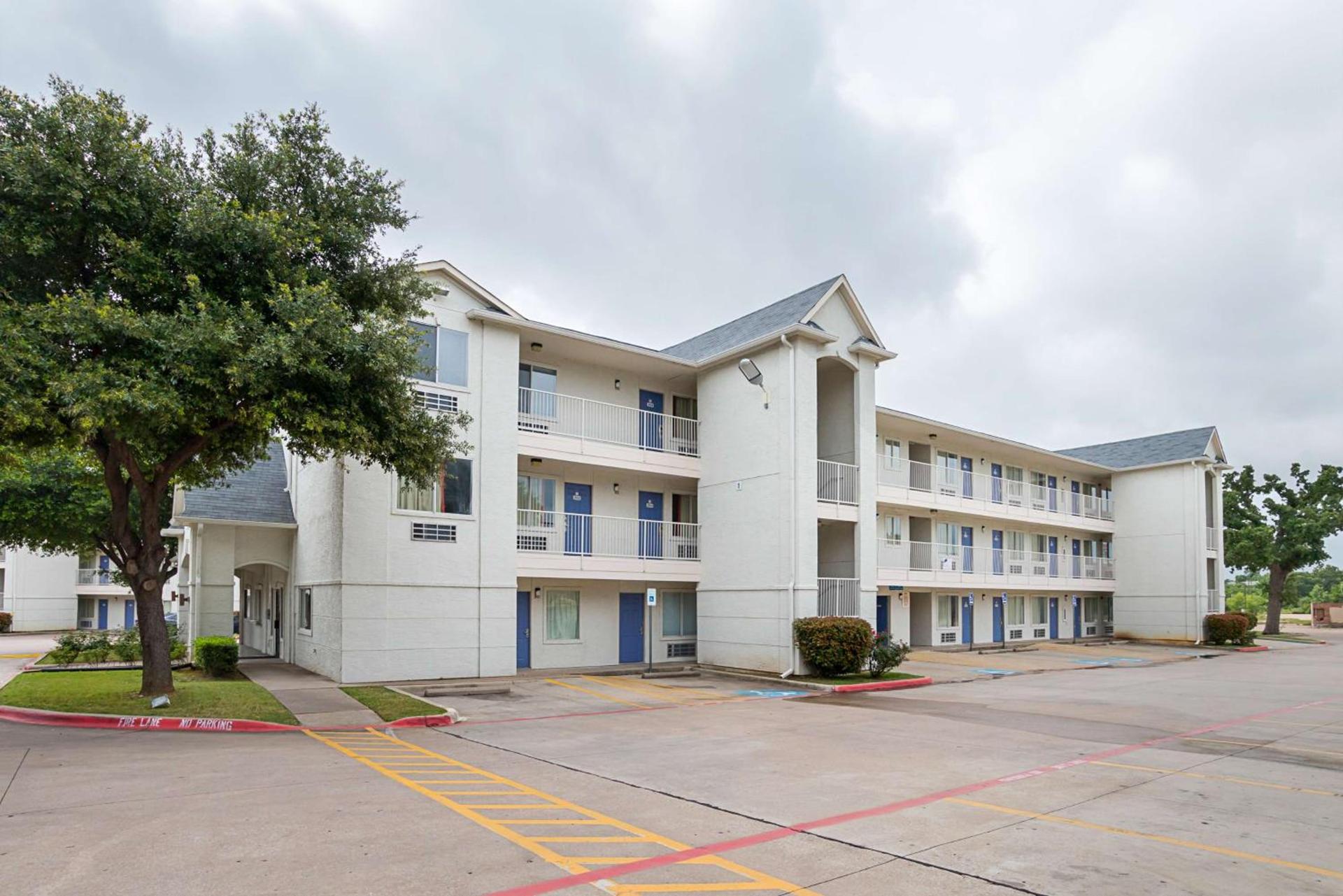Motel 6-Grand Prairie, TX - Near Six Flags Drive photo 54