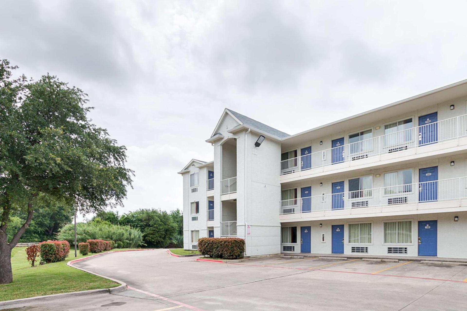 Motel 6-Grand Prairie, TX - Near Six Flags Drive photo 53