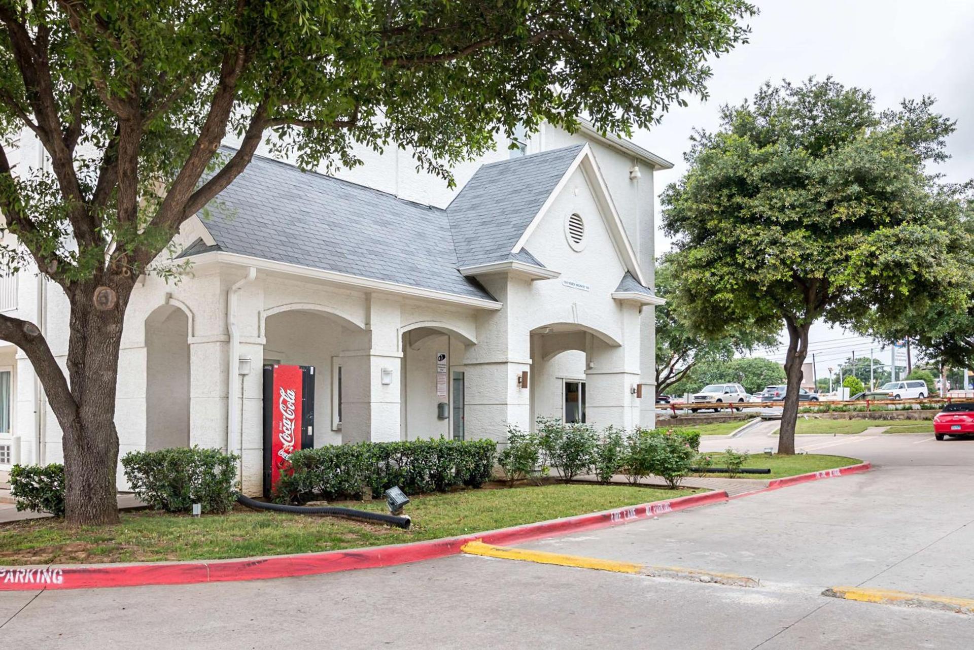 Motel 6-Grand Prairie, TX - Near Six Flags Drive photo 52