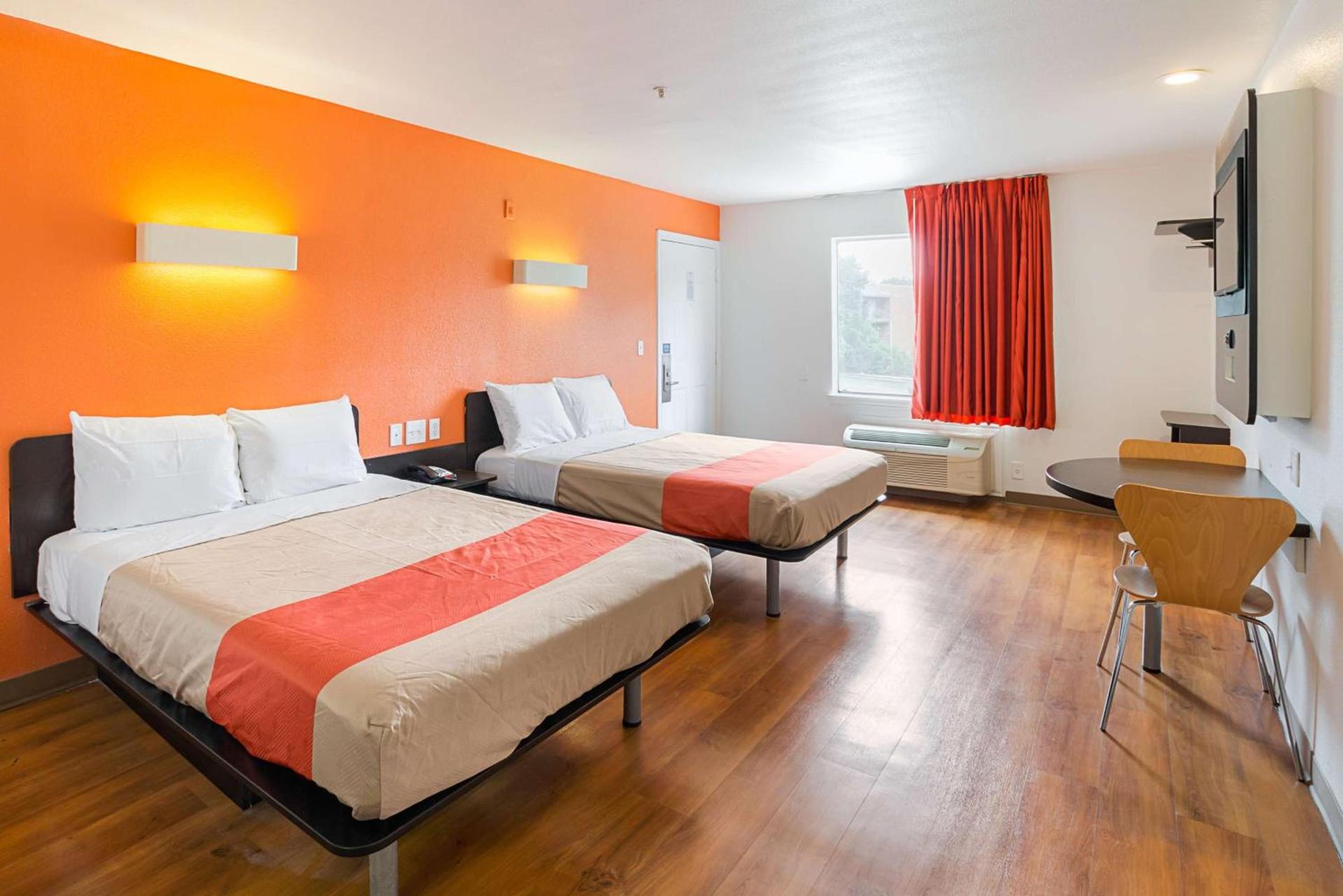 Motel 6-Grand Prairie, TX - Near Six Flags Drive photo 44