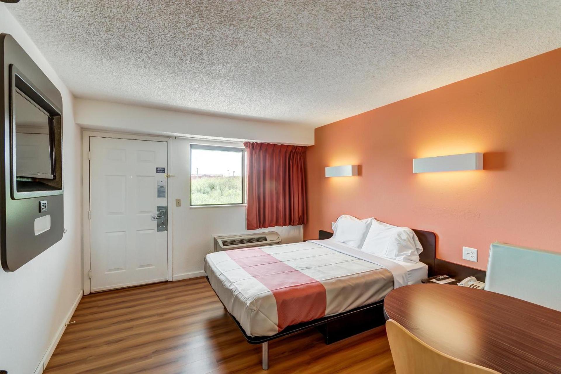 Motel 6-Berea, KY photo 39