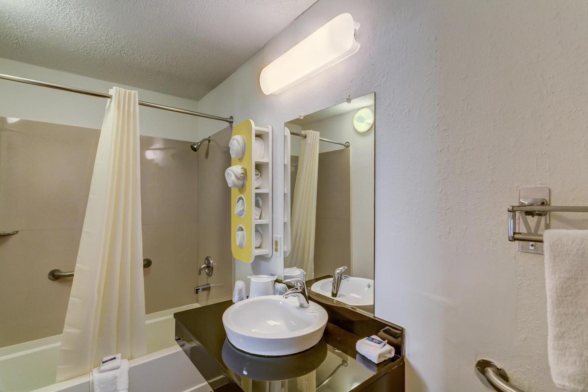 Motel 6-Berea, KY photo 34