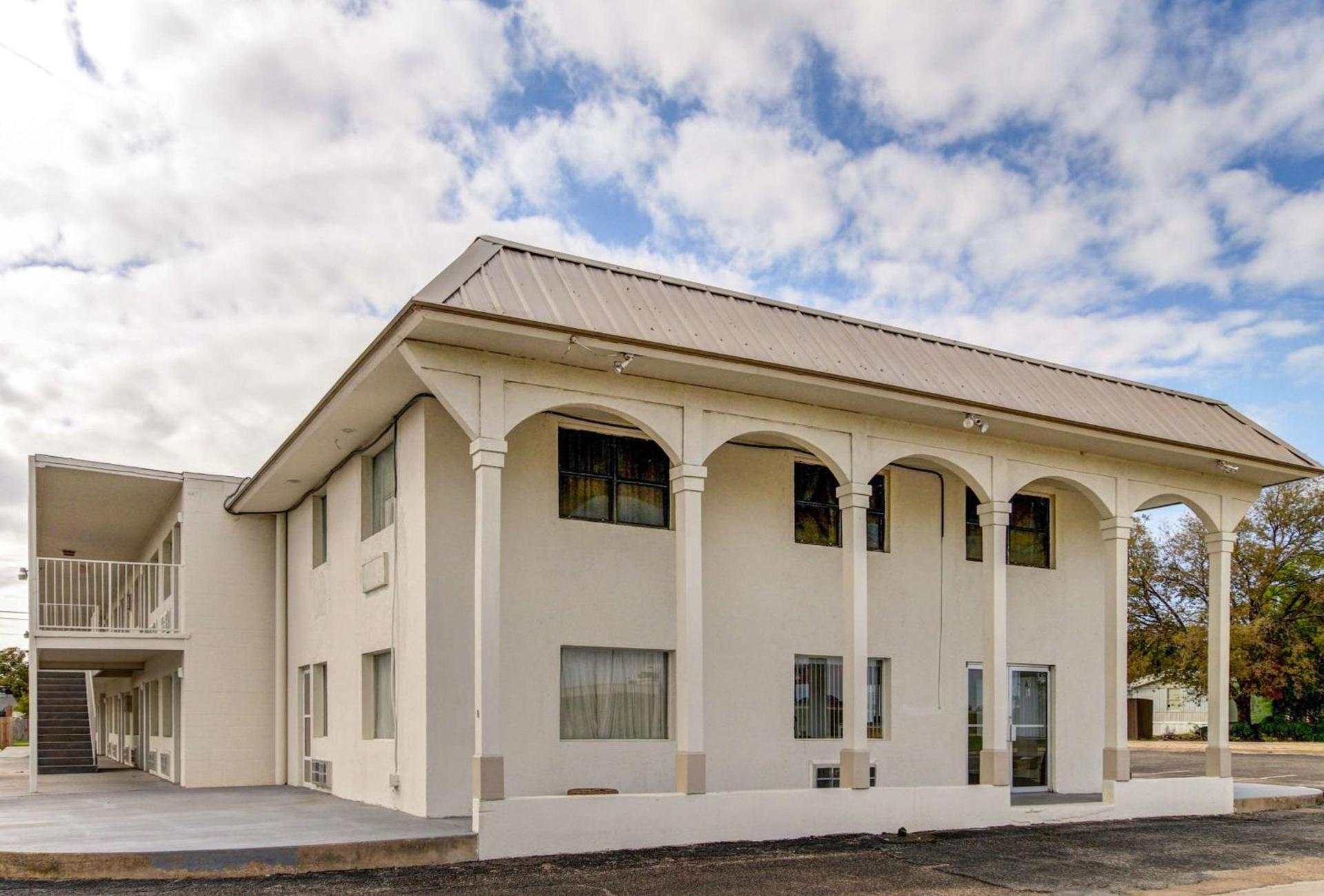 Motel 6 Waco - Lacy Lakeview photo 32