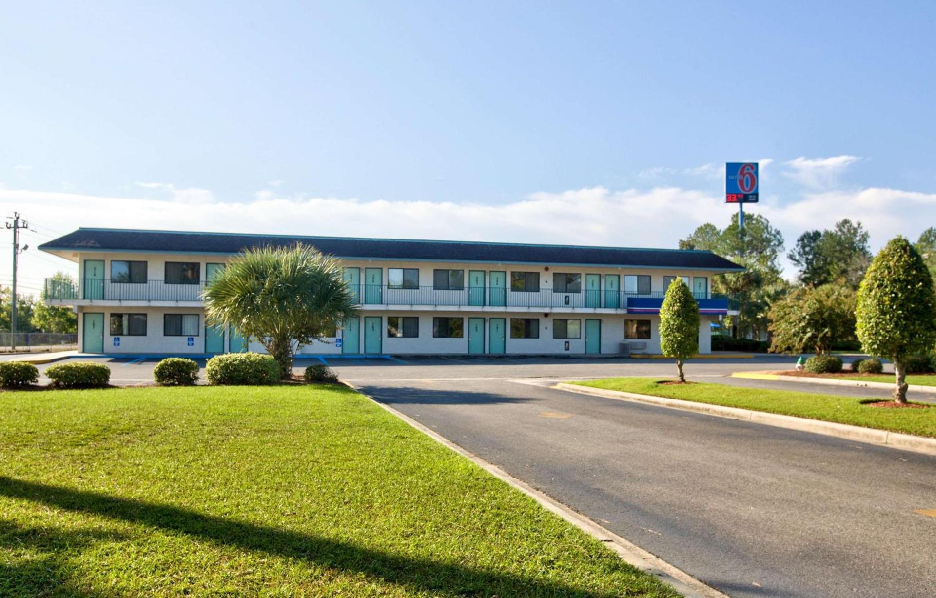 Motel 6-Valdosta, GA - University photo 46